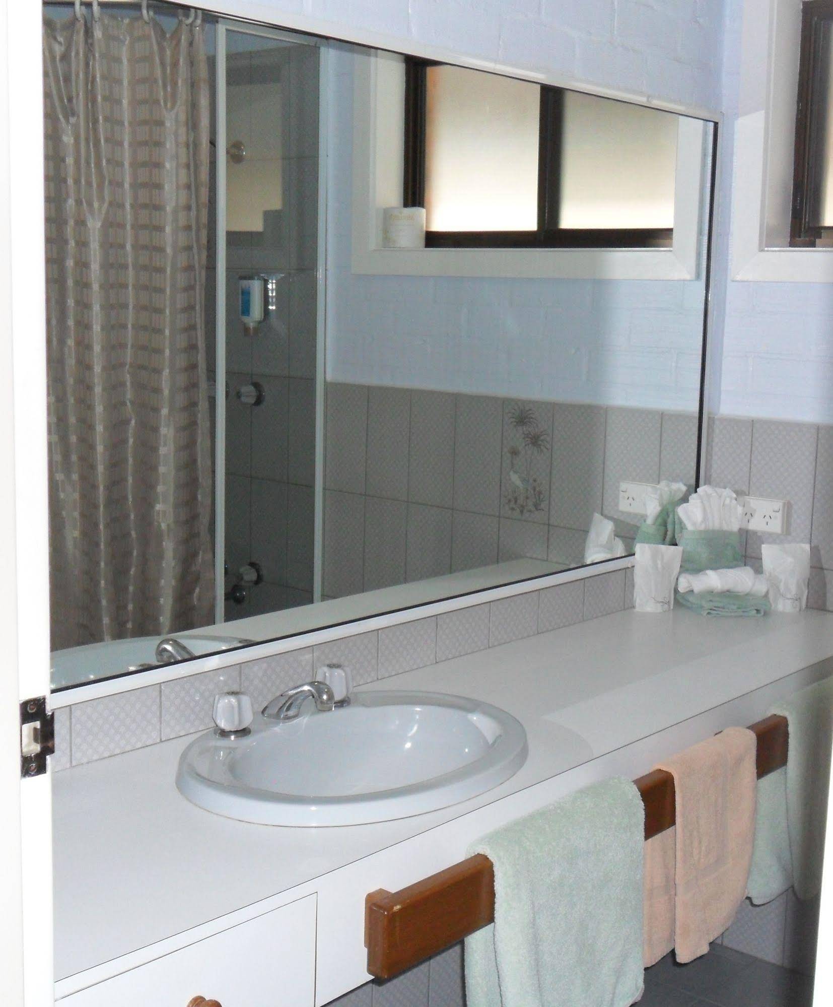 Settlement Motor Inn