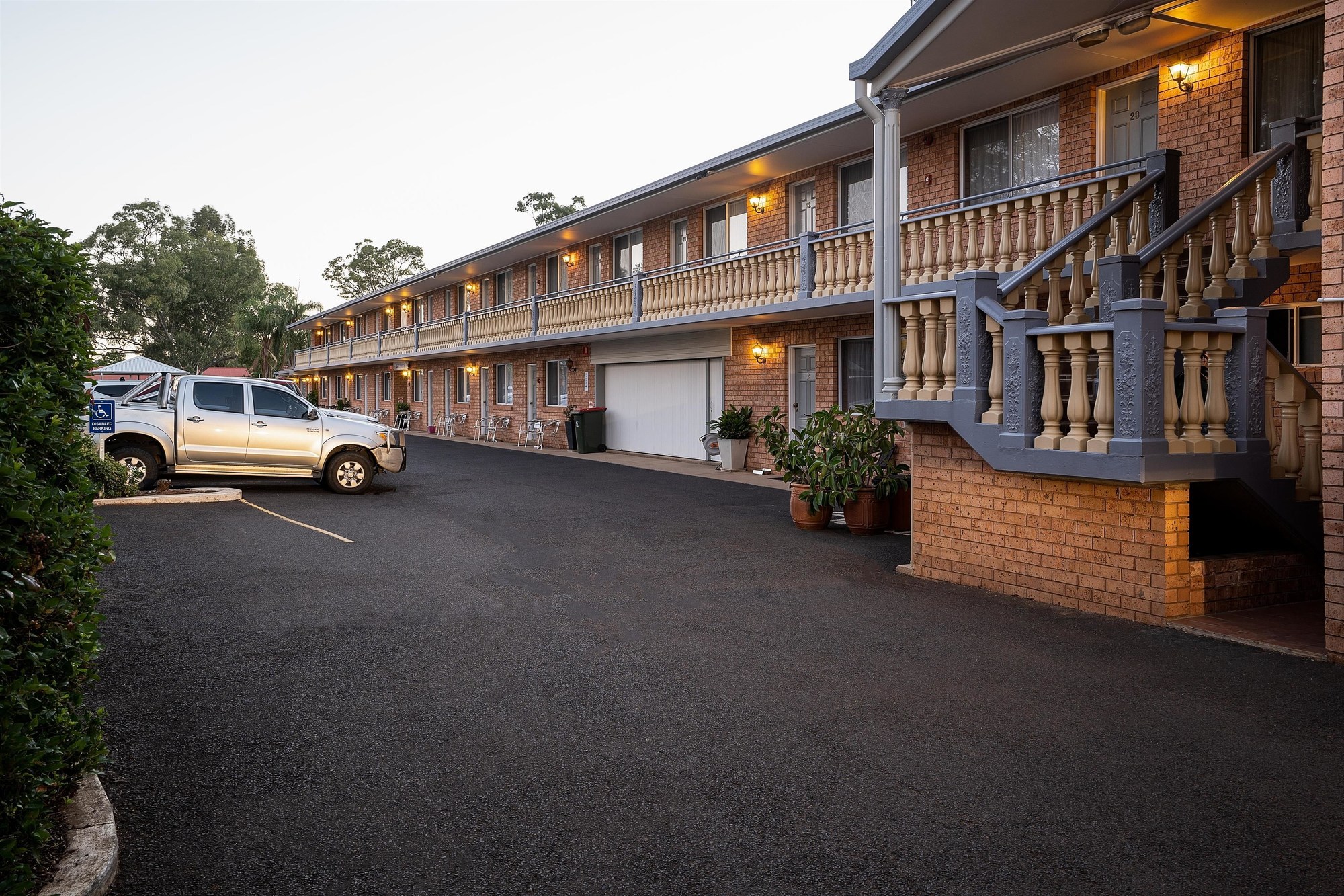 SureStay Hotel by Best Western Blue Diamond Motor Inn