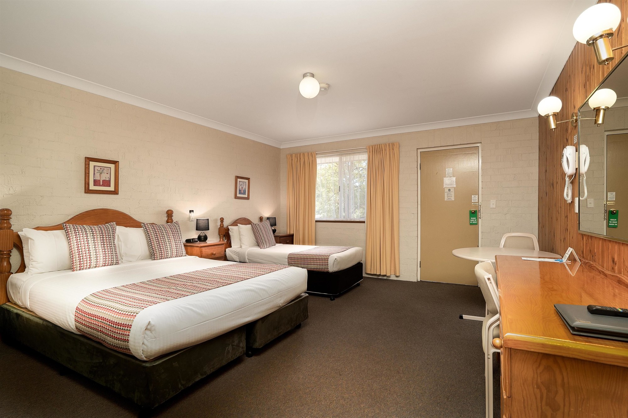 SureStay Hotel by Best Western Blue Diamond Motor Inn