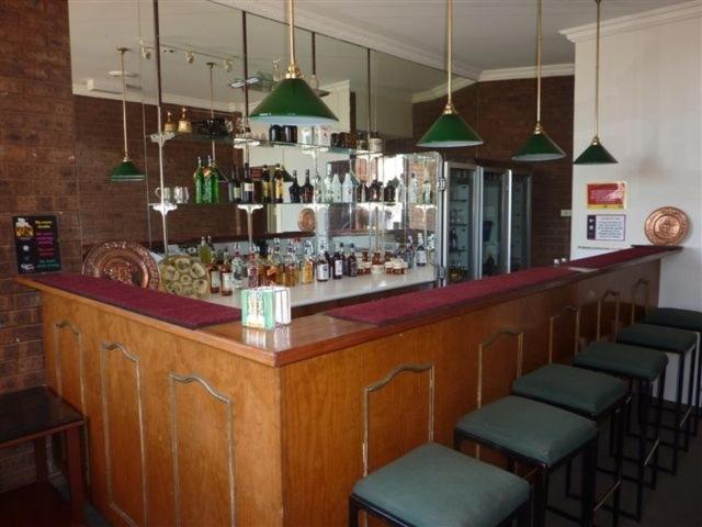 Countryman Motor Inn