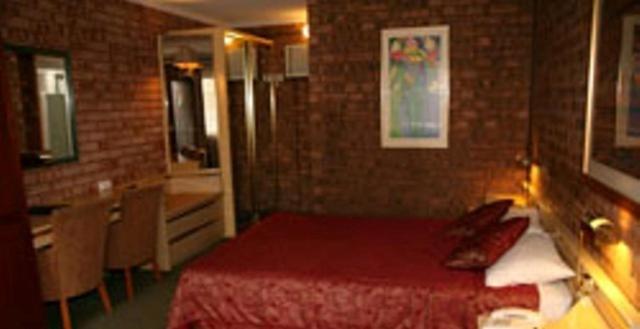 Countryman Motor Inn