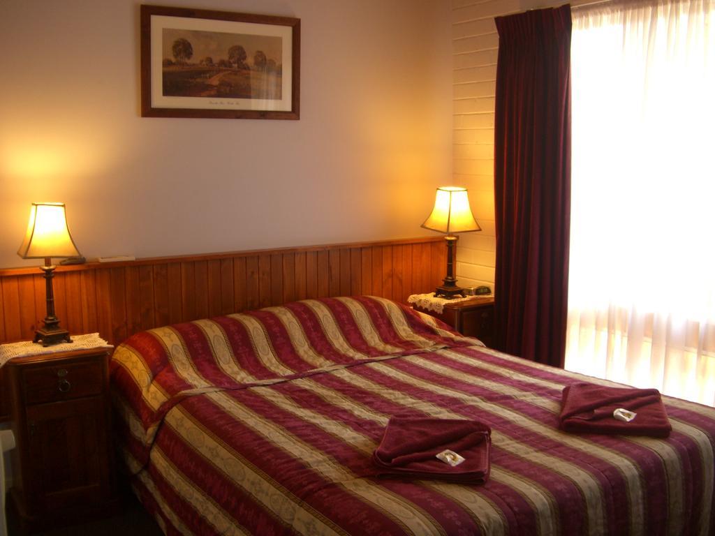 Homestead Motel