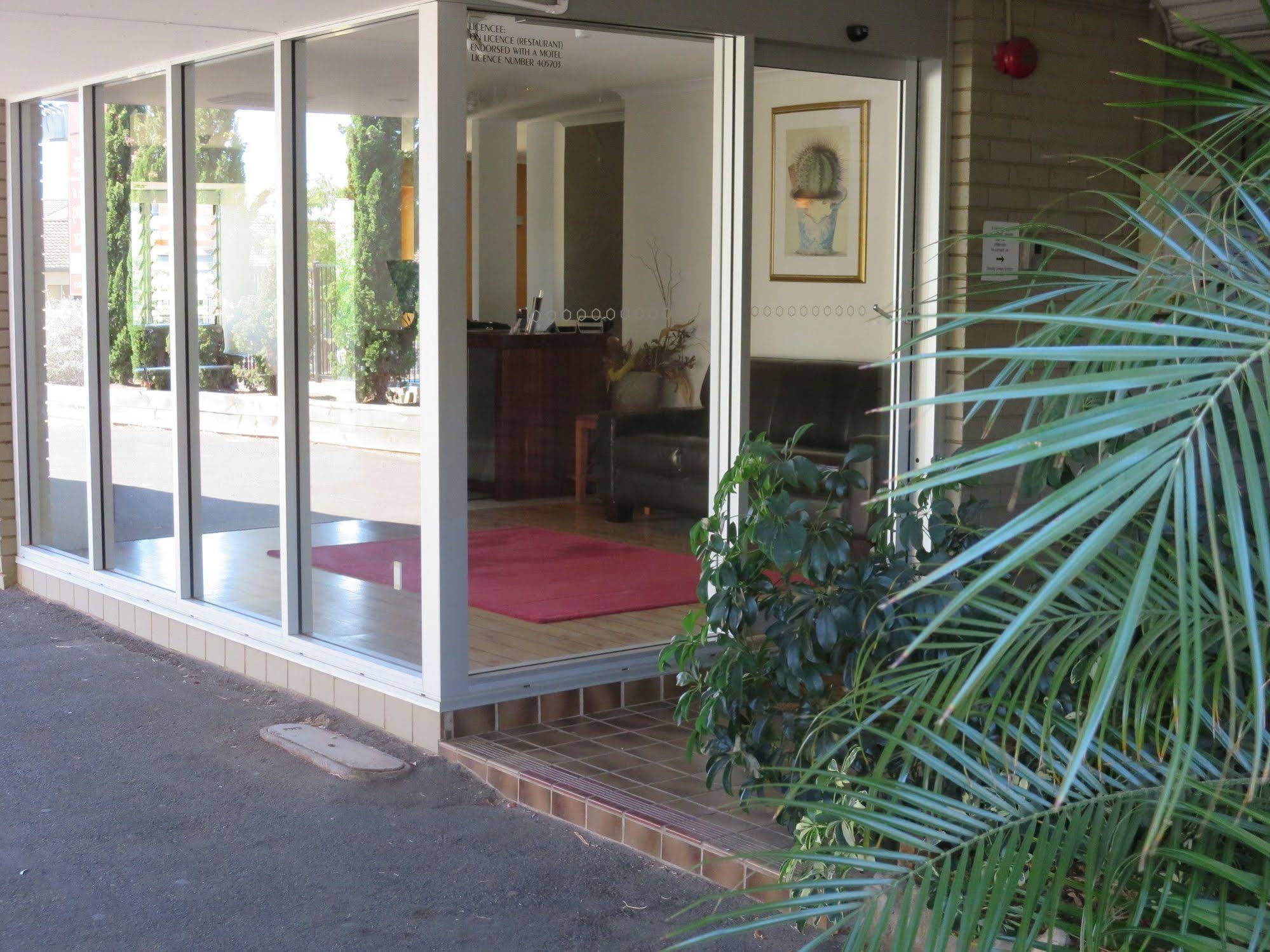 Orana Motel