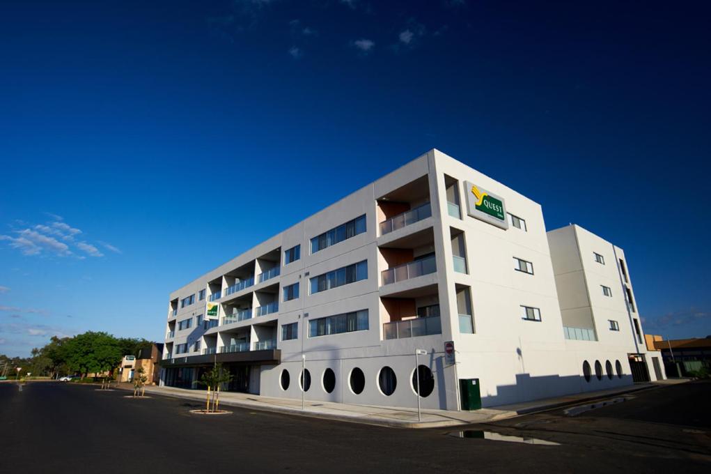 Quest Dubbo