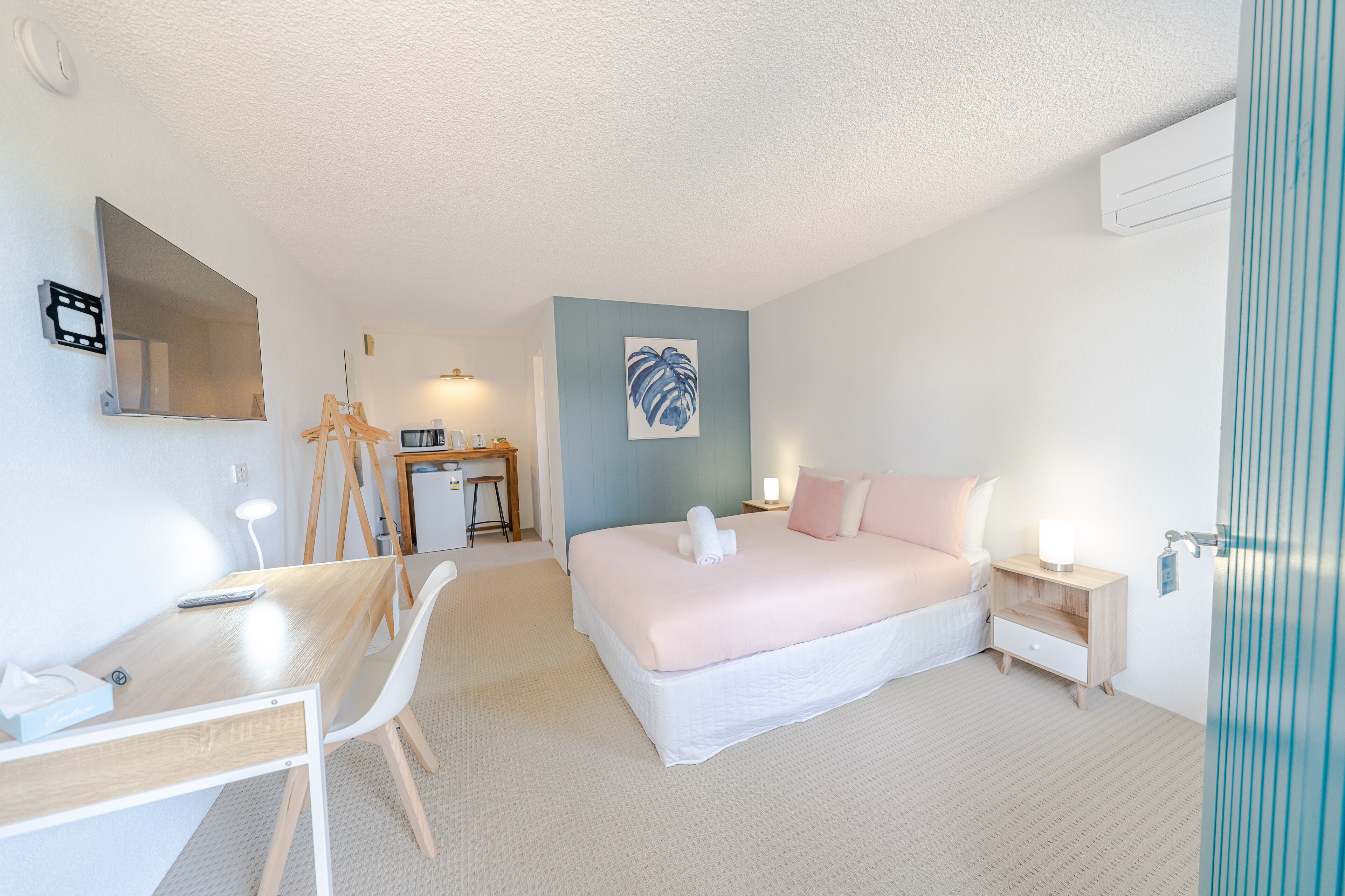 Coast Motel Eden