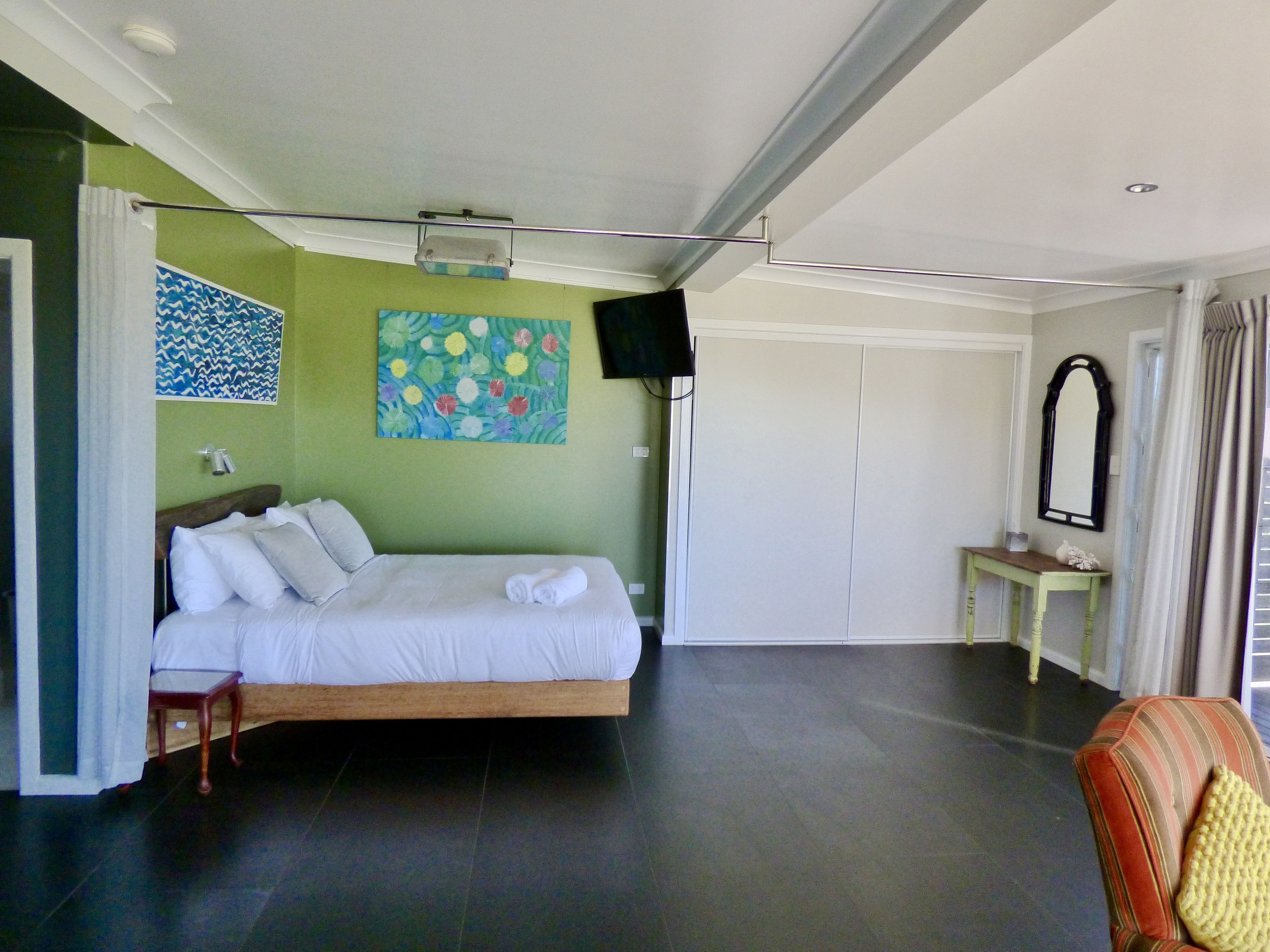 Arthouse Beachfront Accommodation