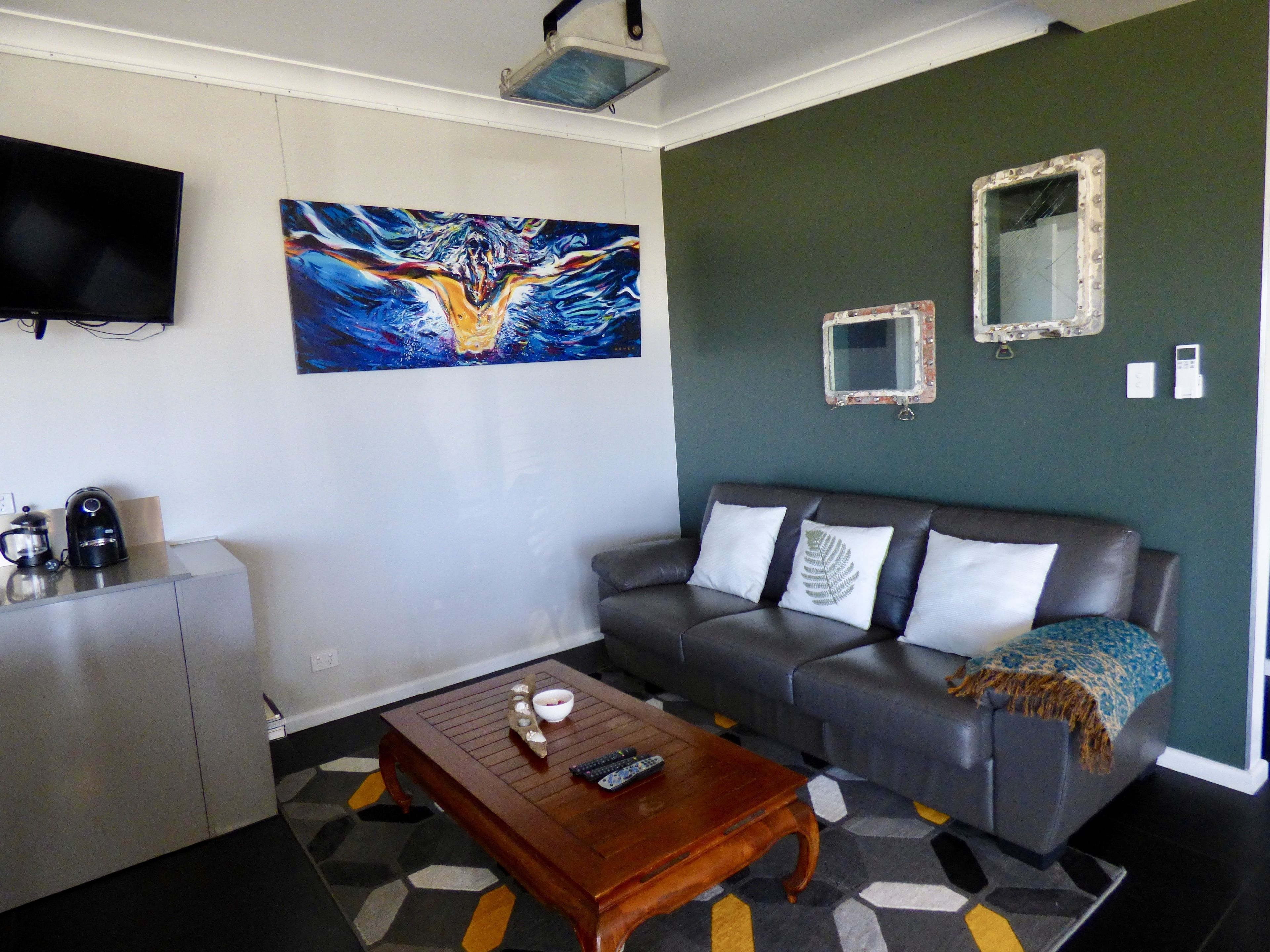 Arthouse Beachfront Accommodation