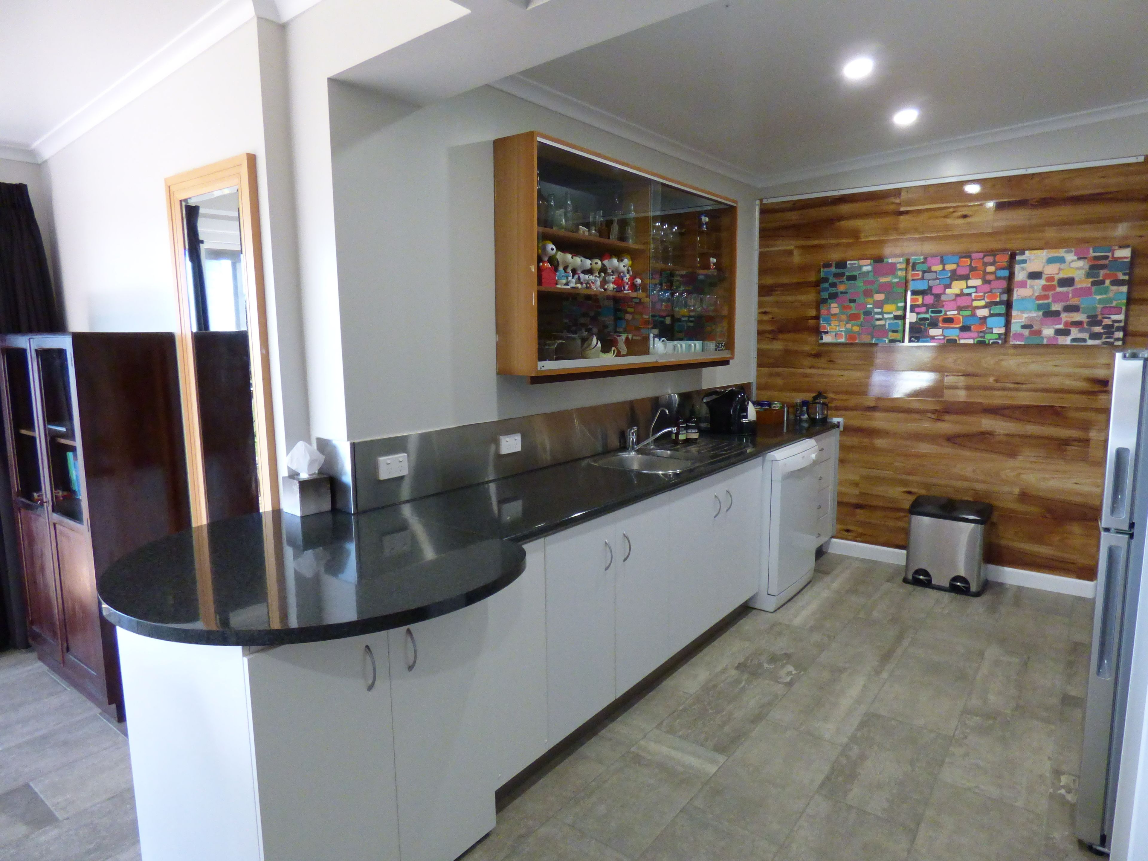 Arthouse Beachfront Accommodation