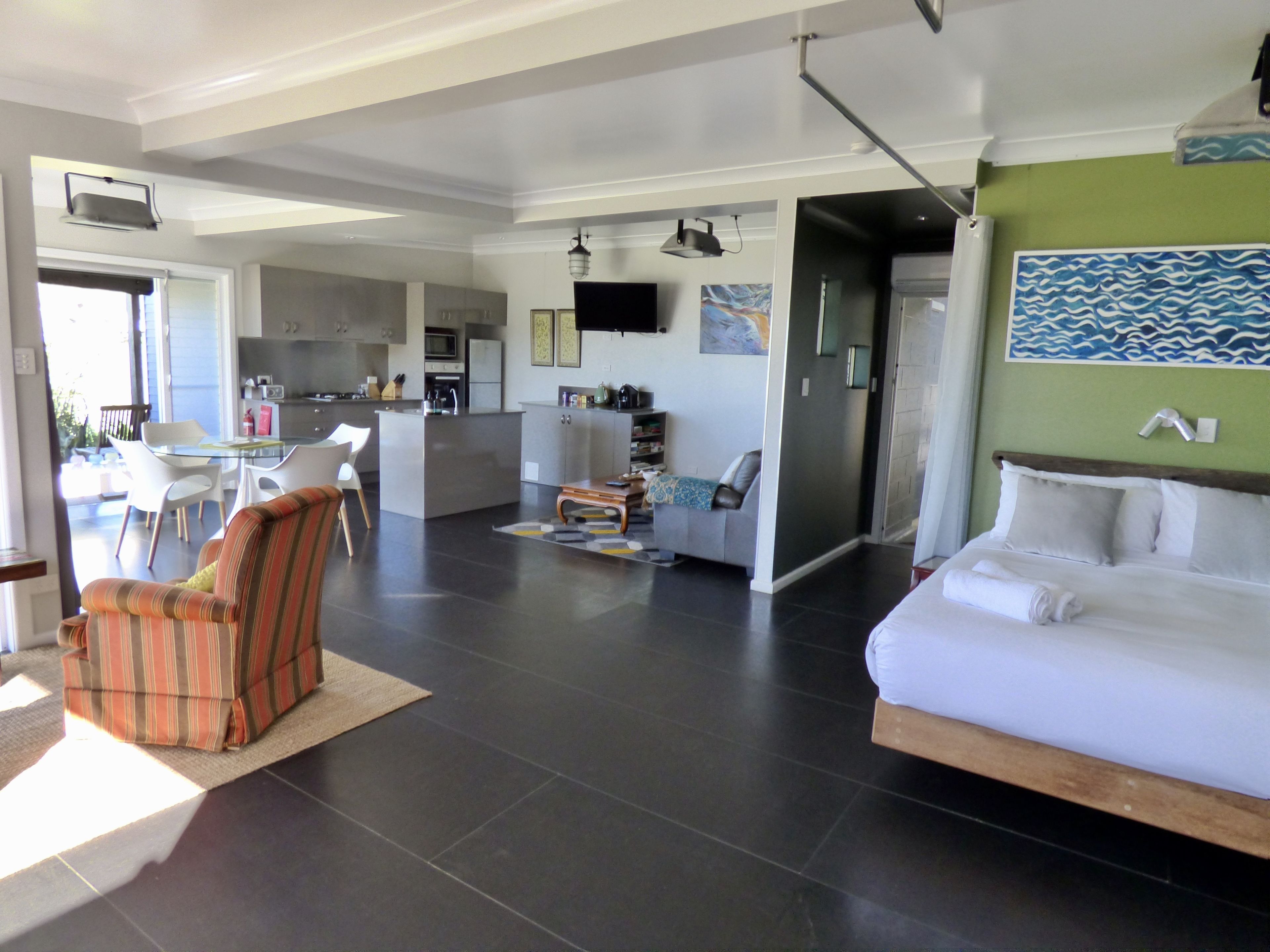 Arthouse Beachfront Accommodation