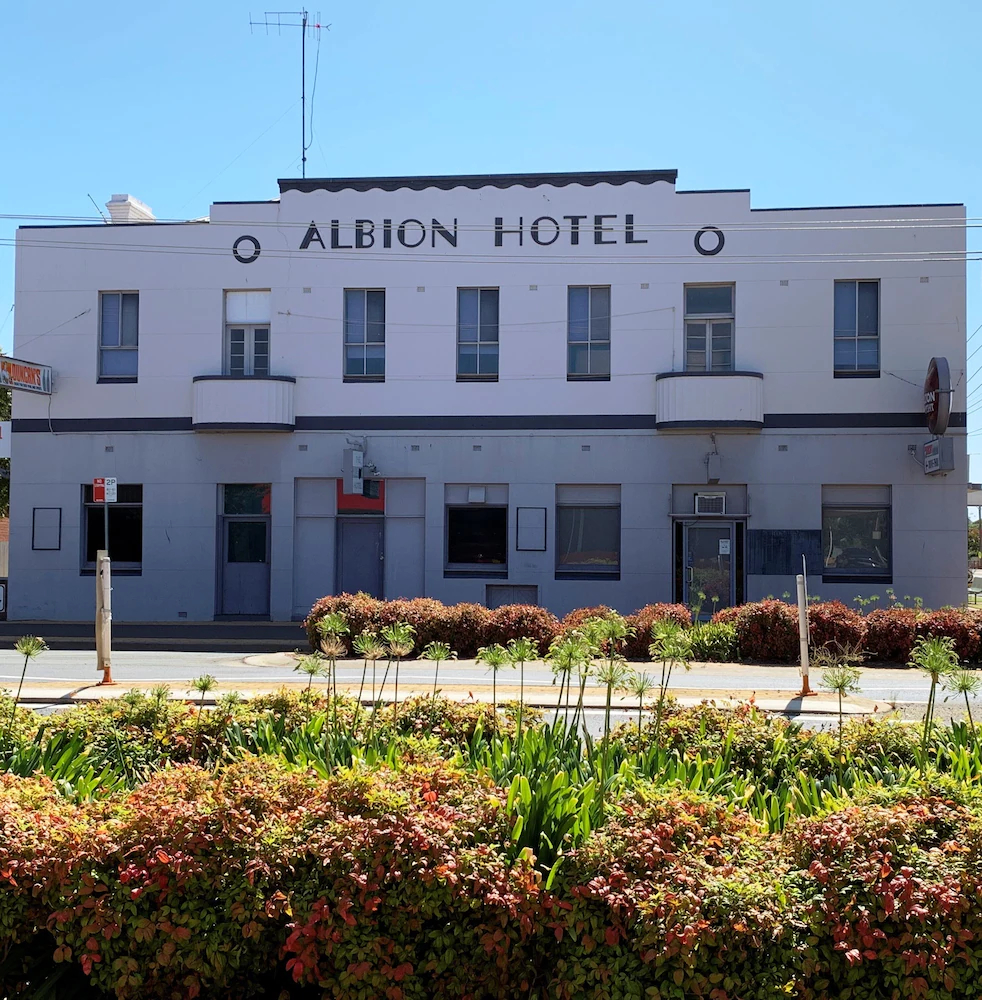 Albion Hotel Motel