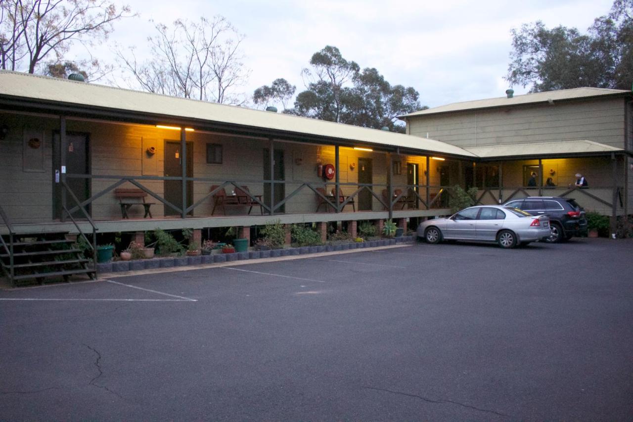 Lake Forbes Motel