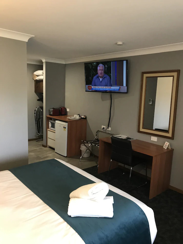 Town & Country Motor Inn Forbes