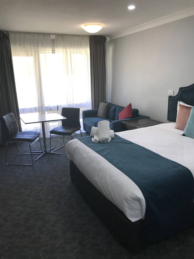 Town & Country Motor Inn Forbes