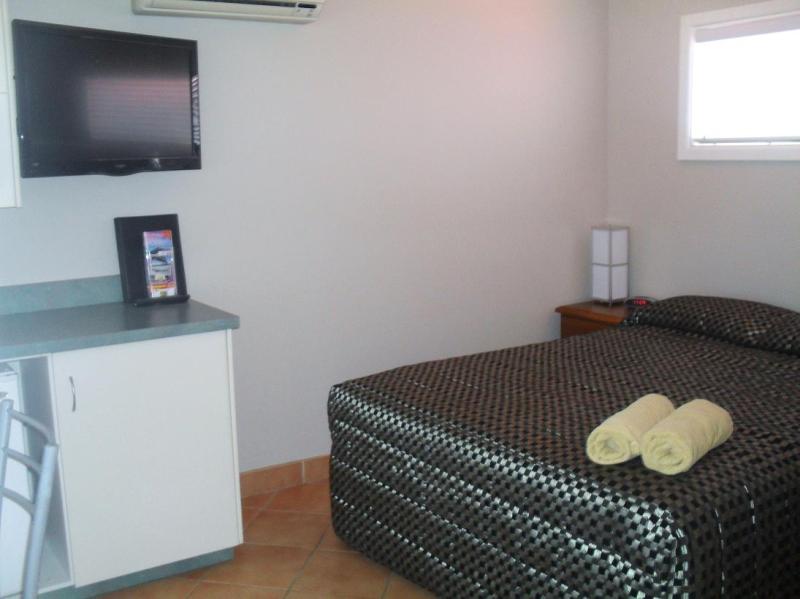 Bali Hi Motel