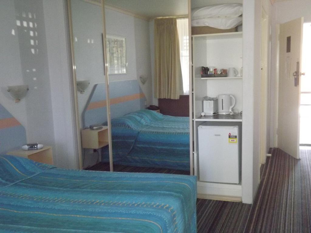 Golden Sands Motor Inn