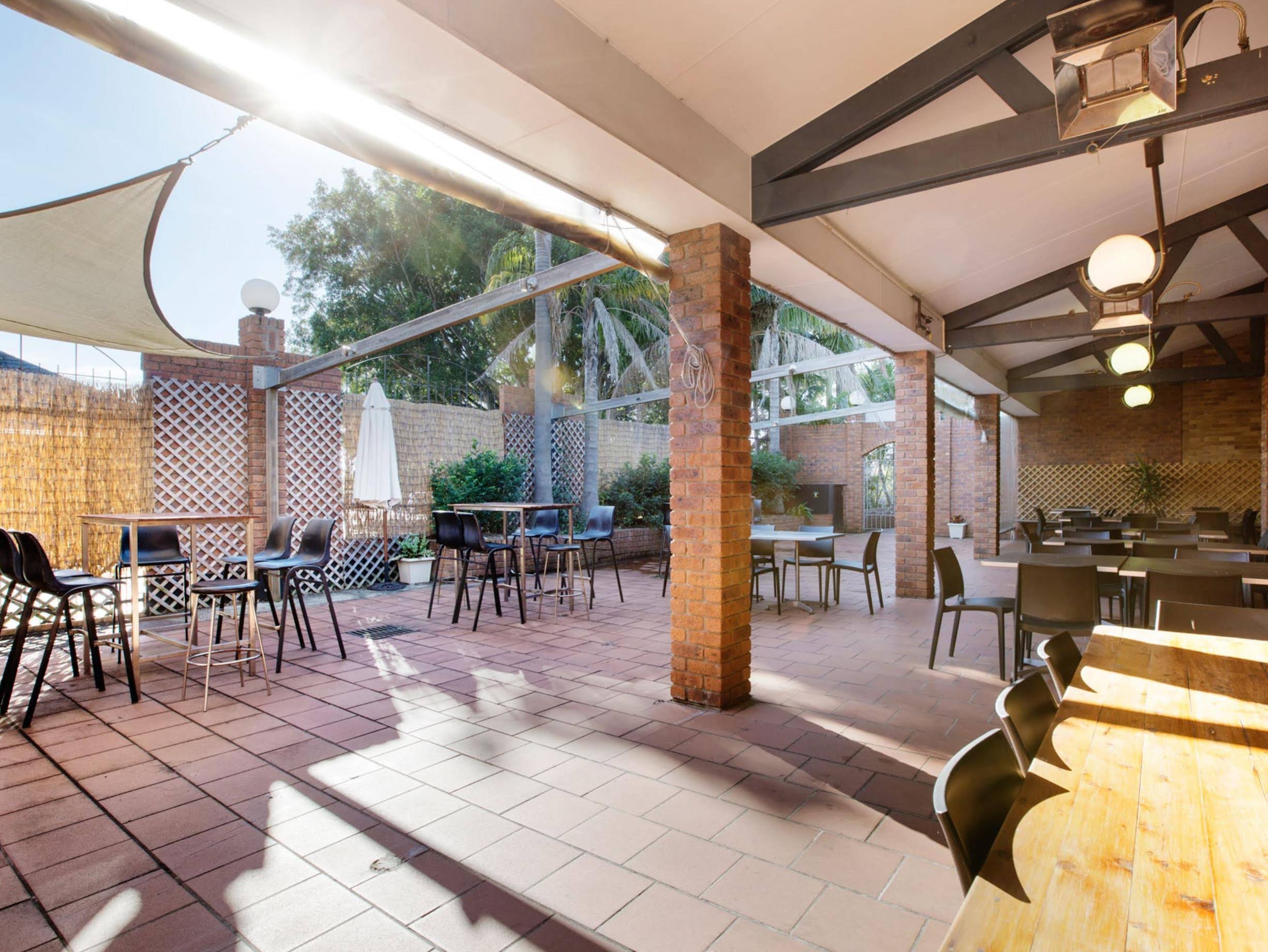 Parkway Hotel