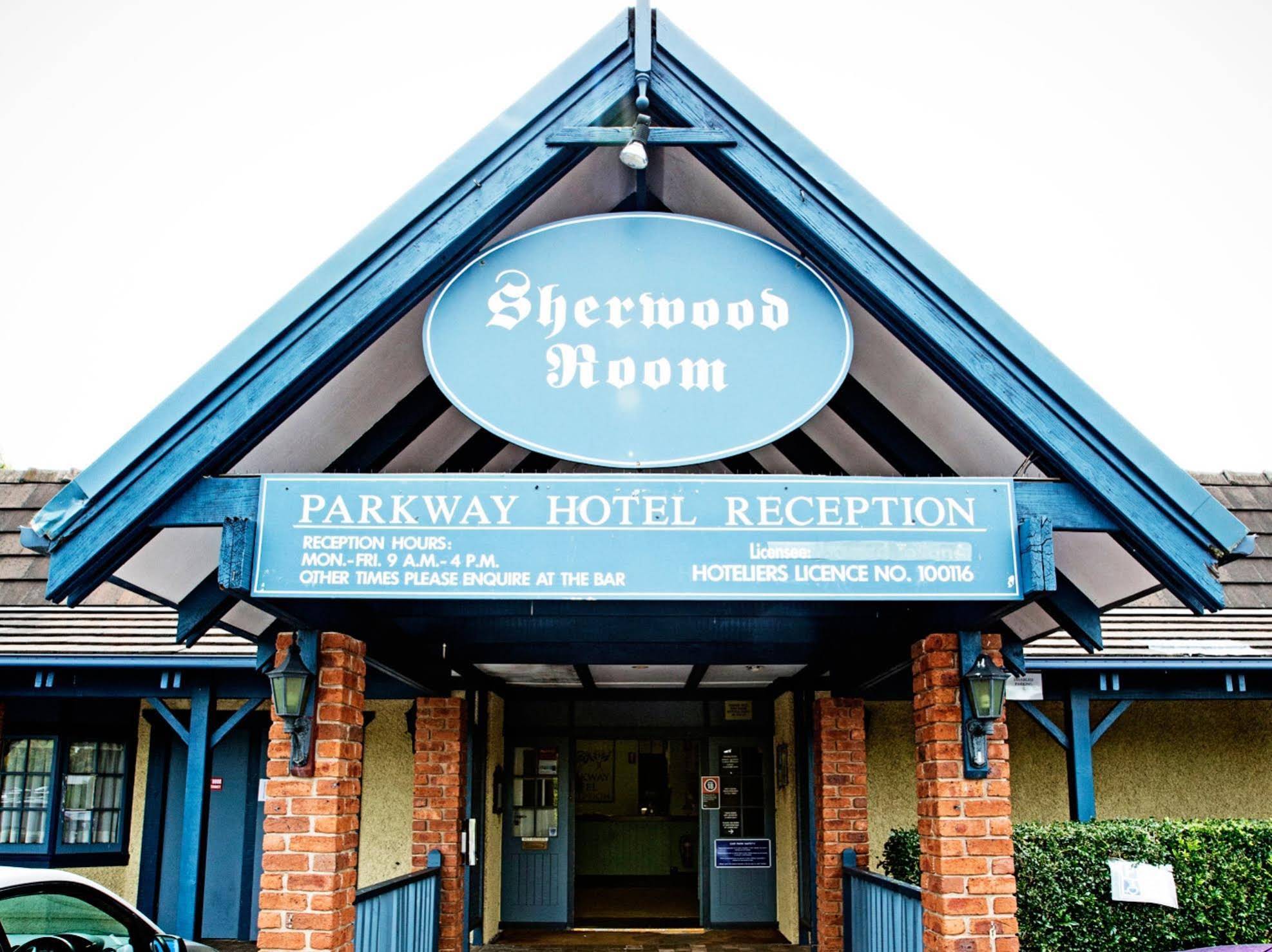 Parkway Hotel