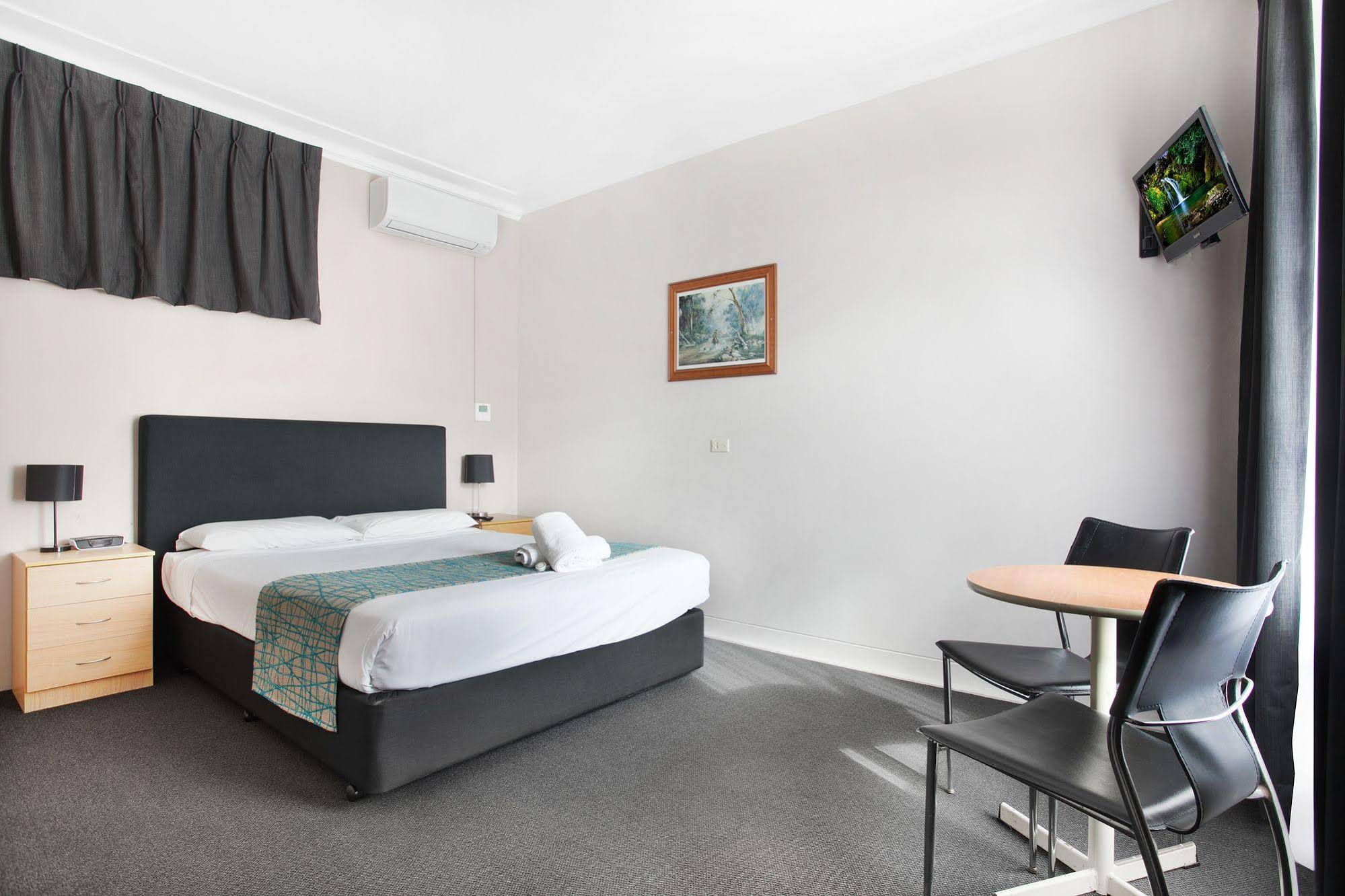 Gateshead Tavern Motel