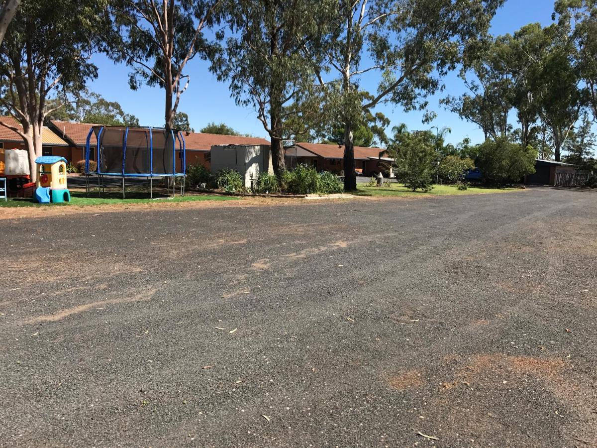 Castlereagh Motor Inn