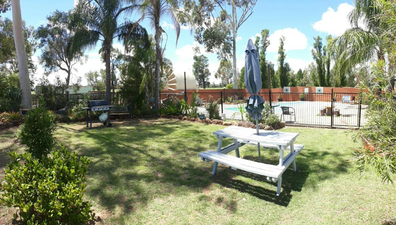Castlereagh Motor Inn