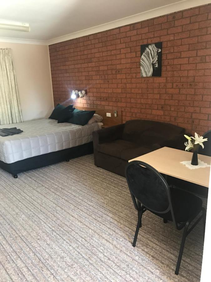 Castlereagh Motor Inn