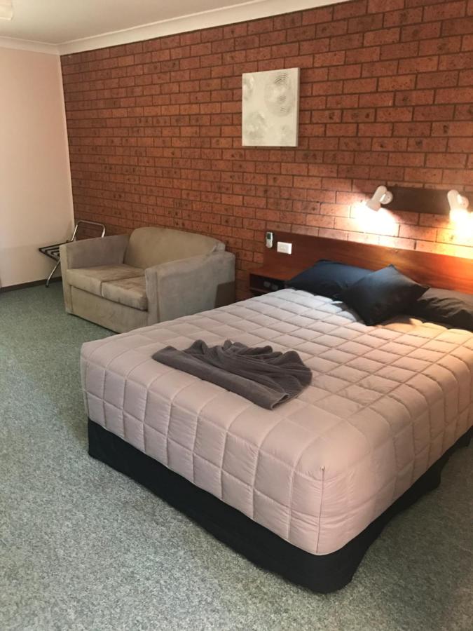 Castlereagh Motor Inn