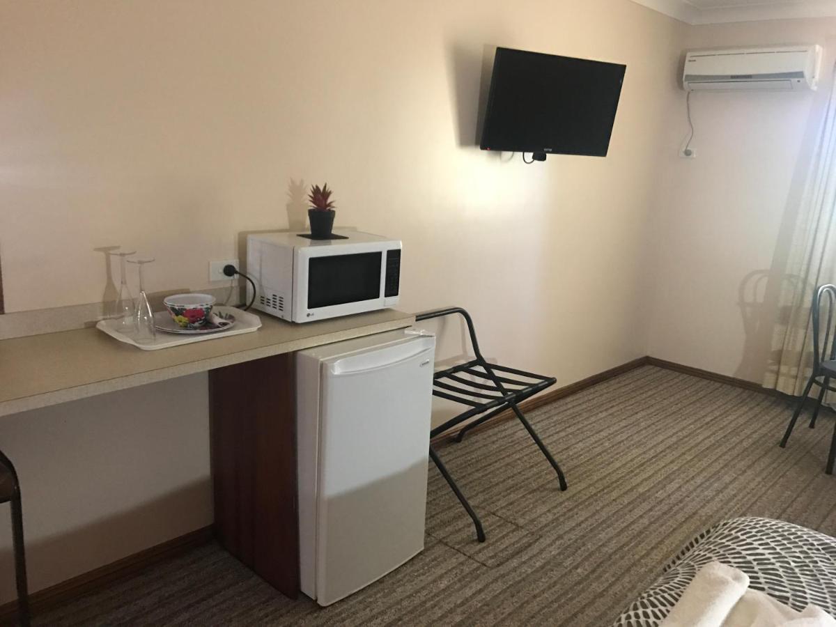 Castlereagh Motor Inn