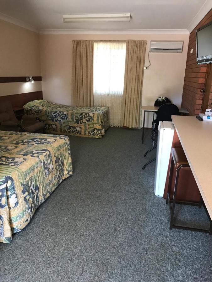 Castlereagh Motor Inn