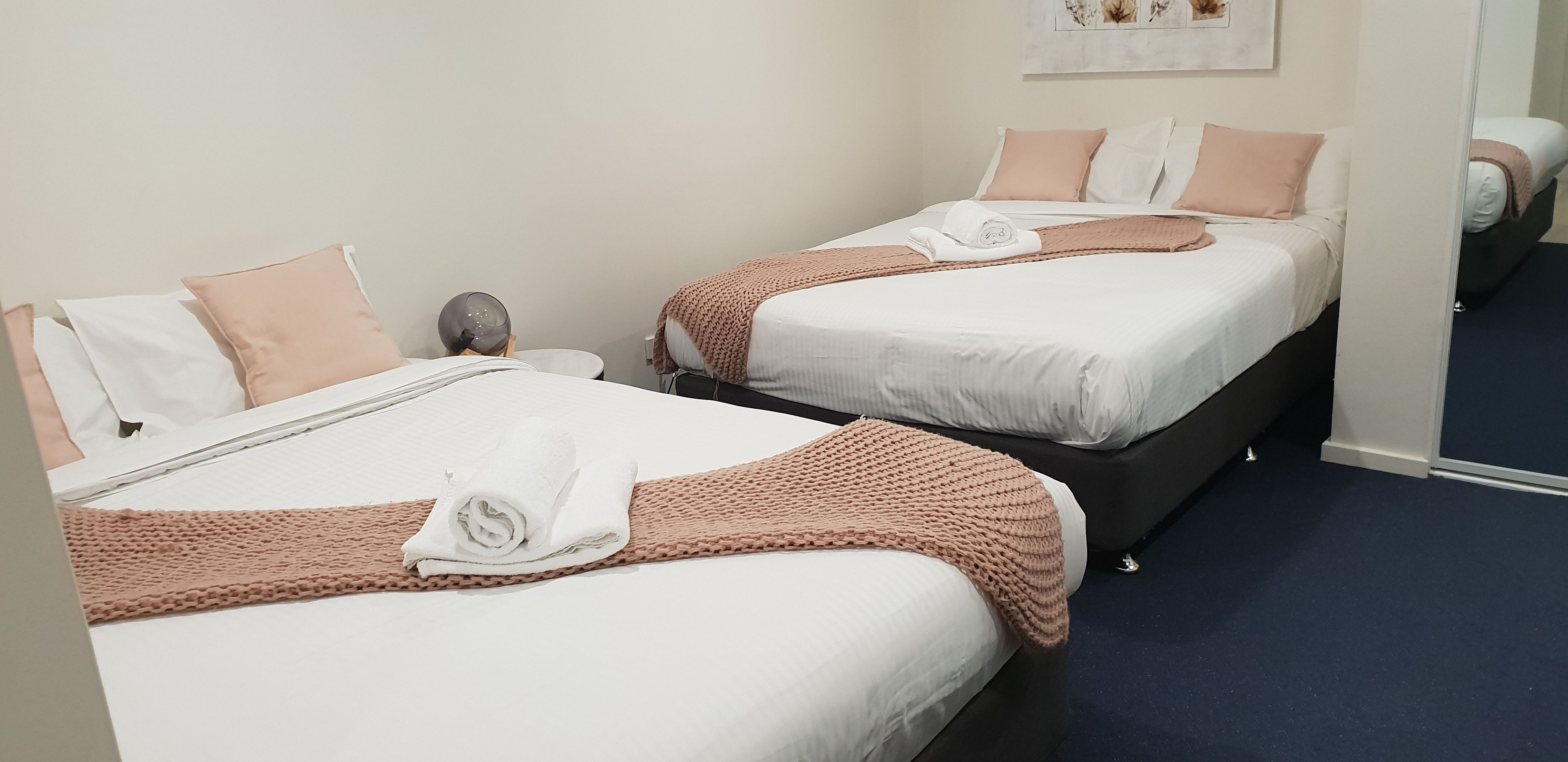 Carlton Suites