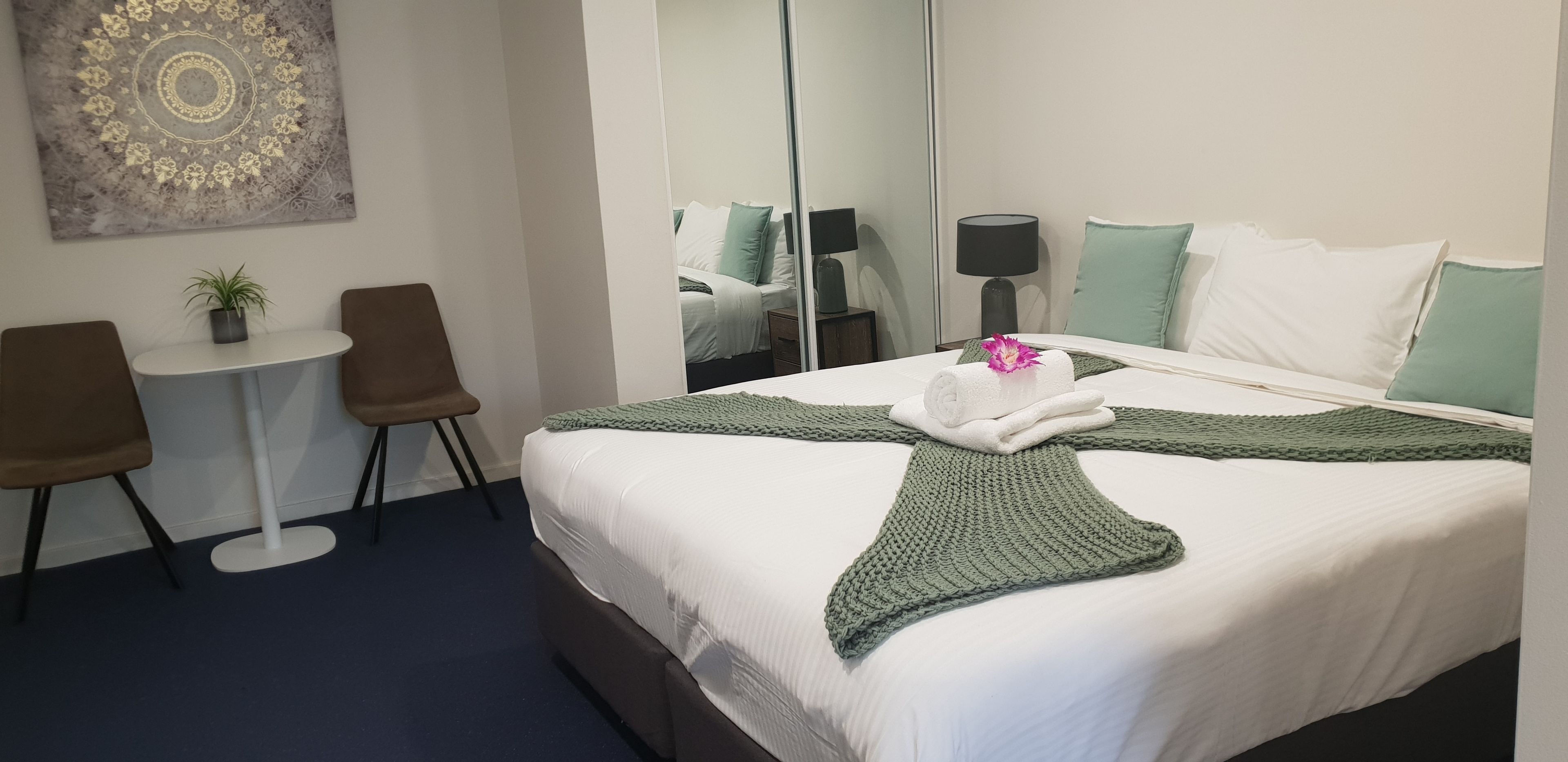 Carlton Suites