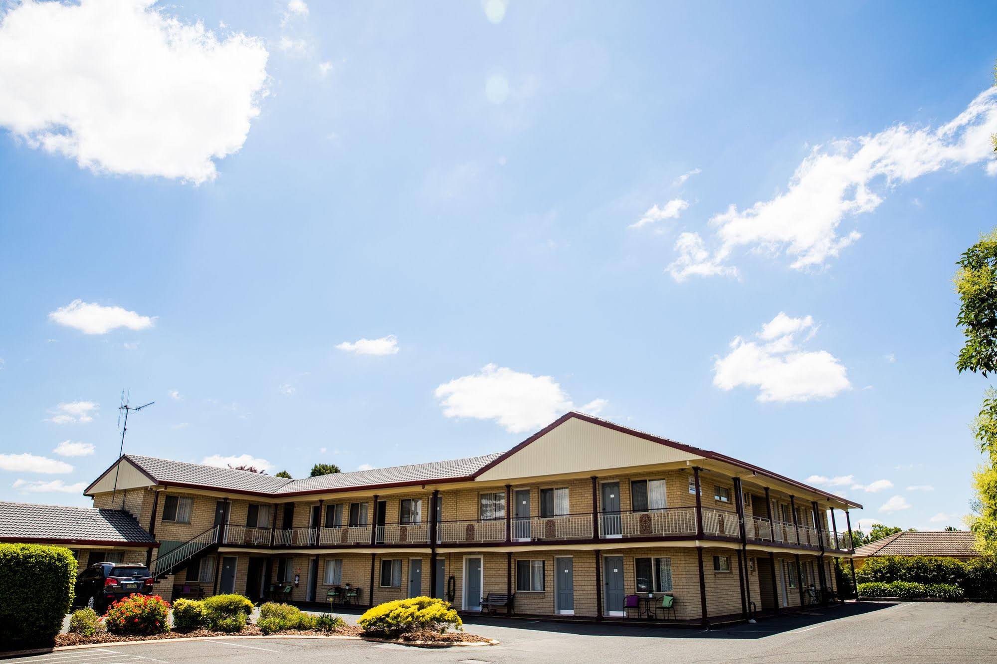 Lilac City Motor Inn