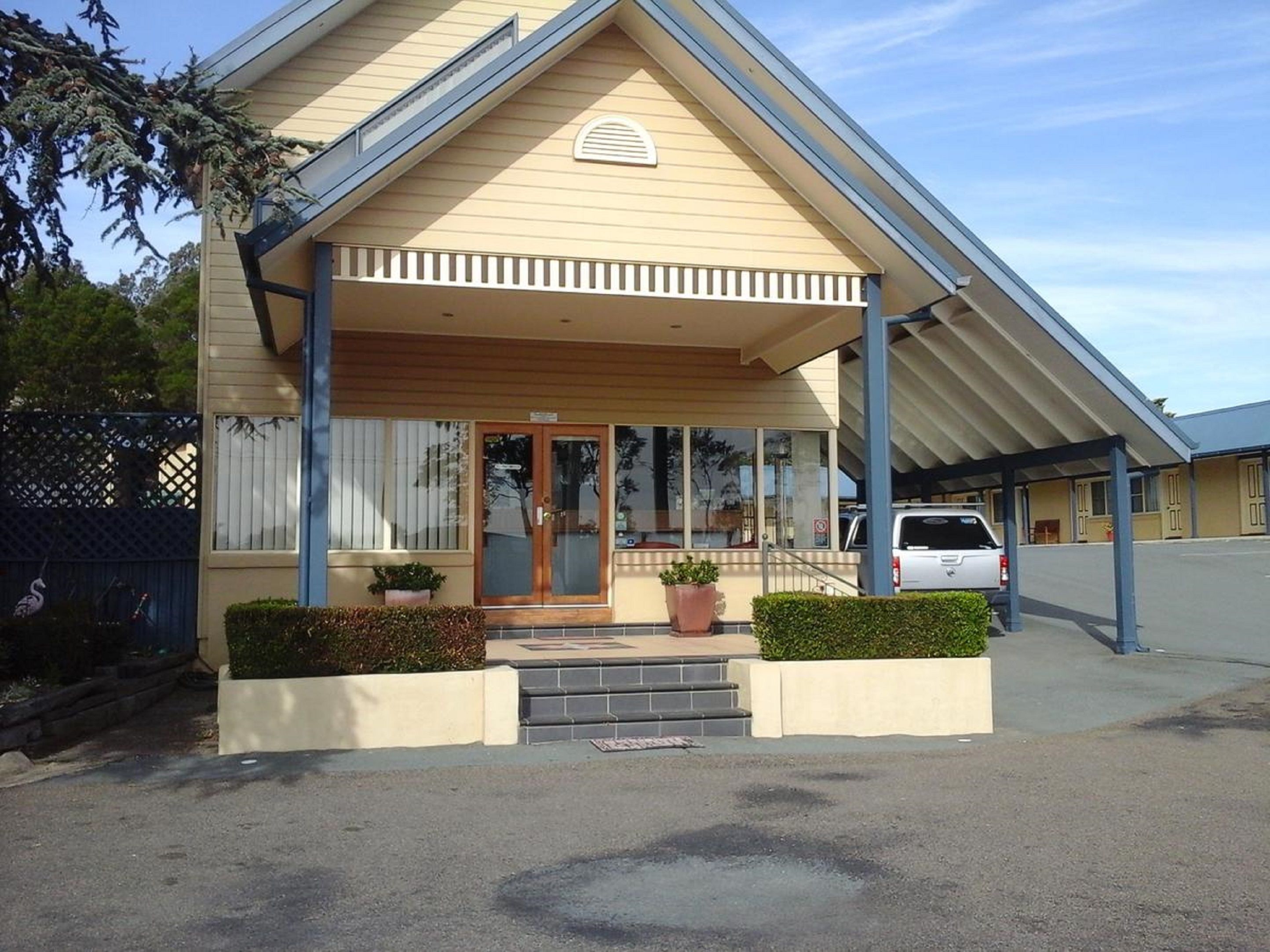 Willows Motel