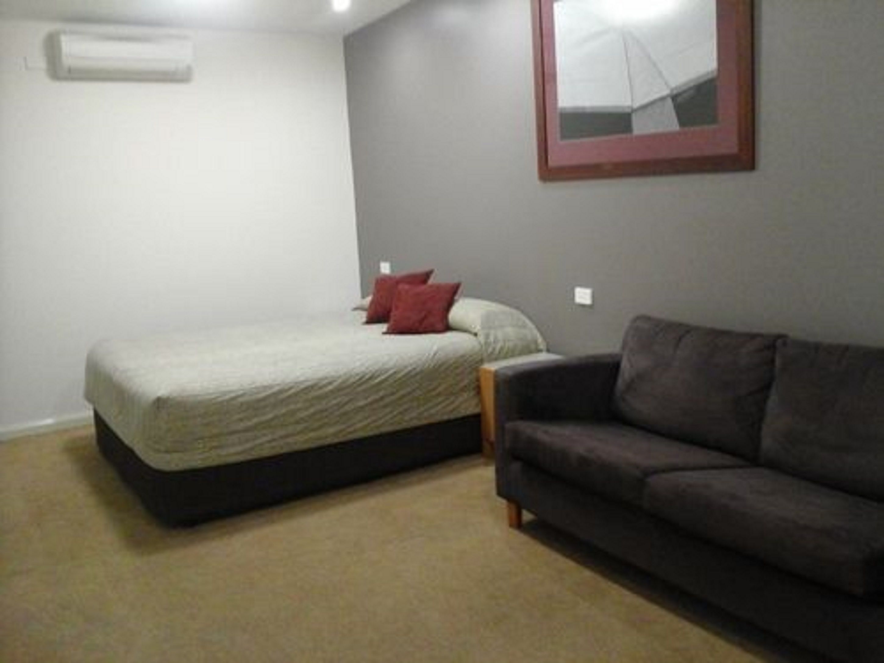 Willows Motel