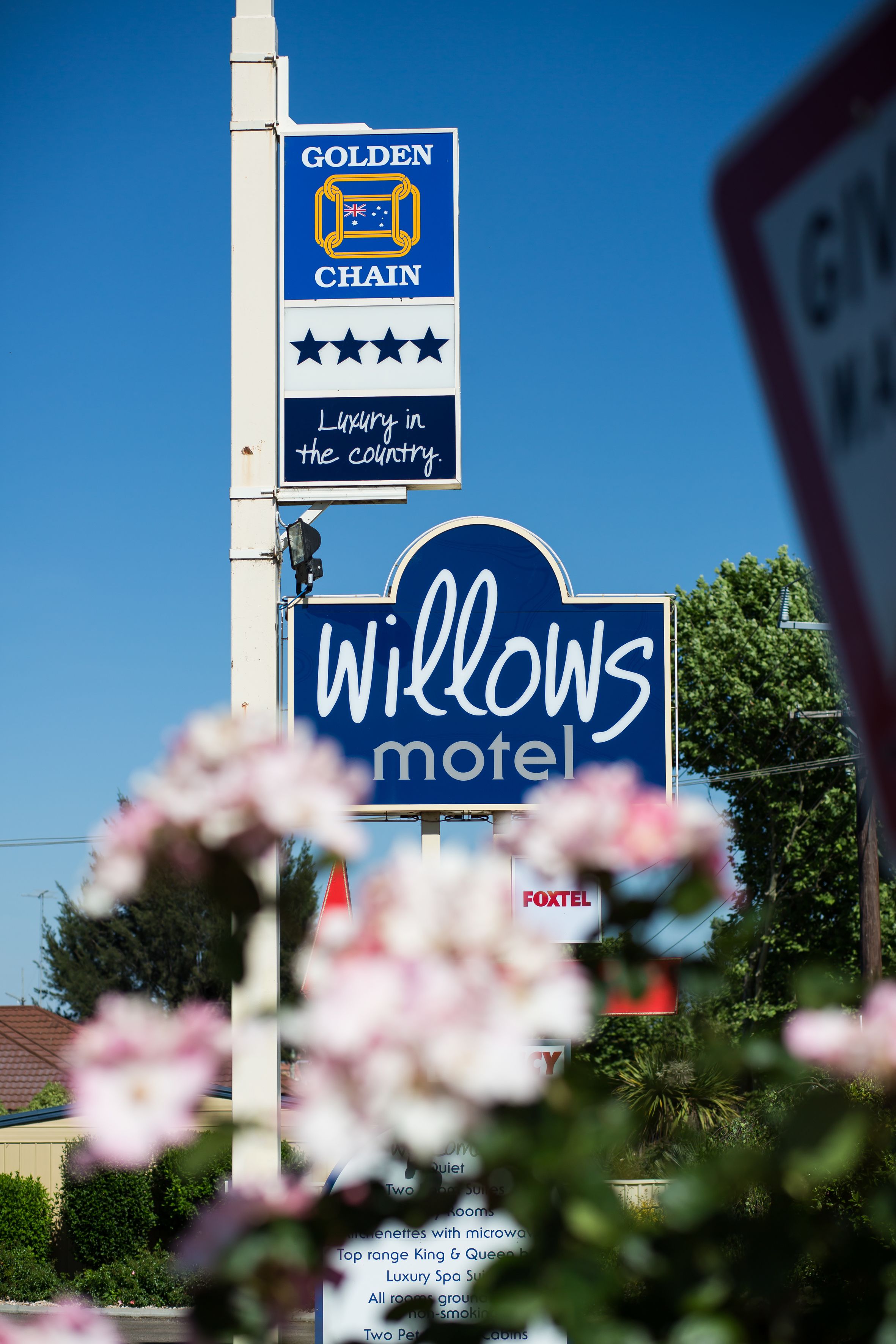 Willows Motel