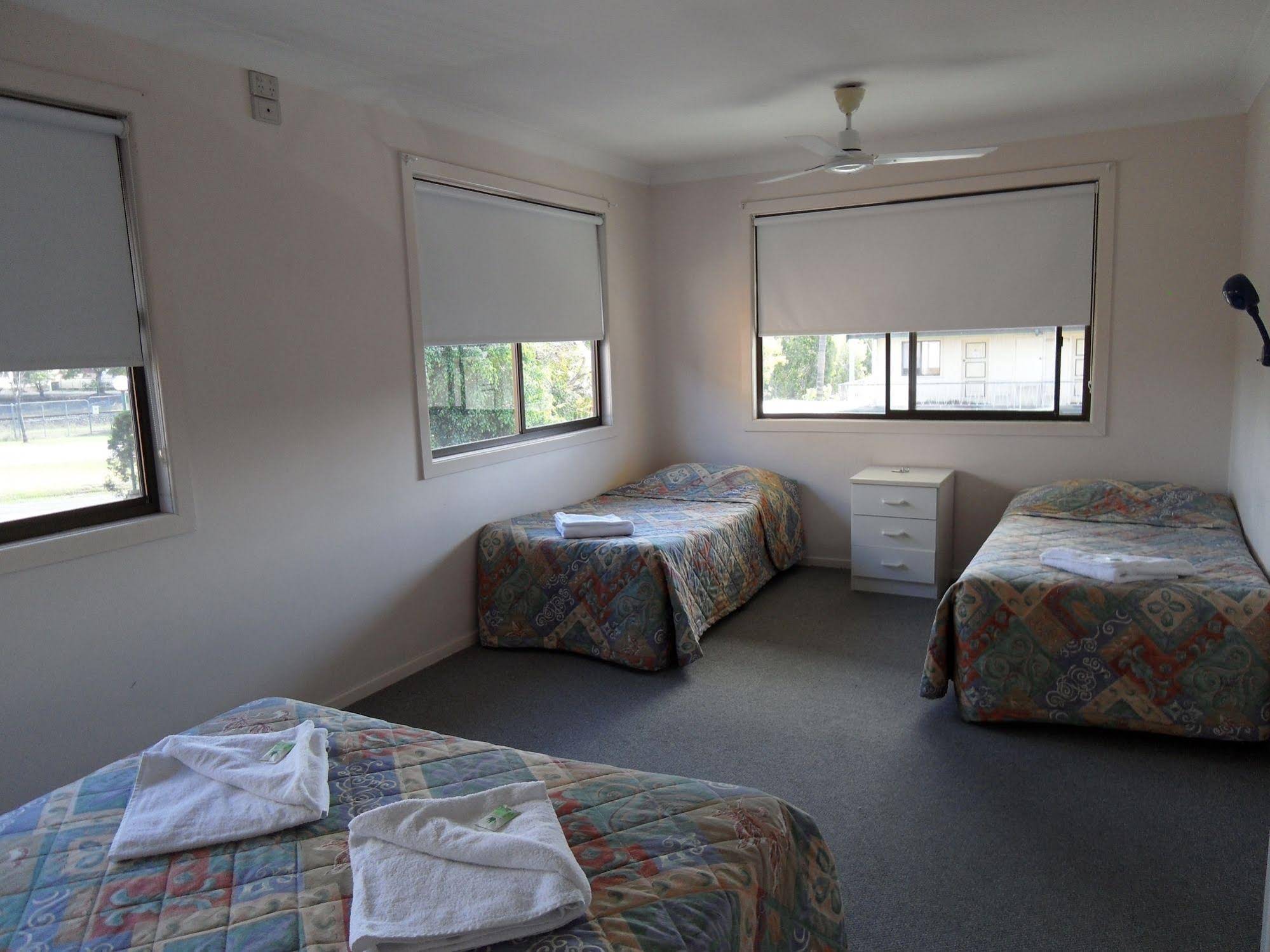 Hi-Way Motel