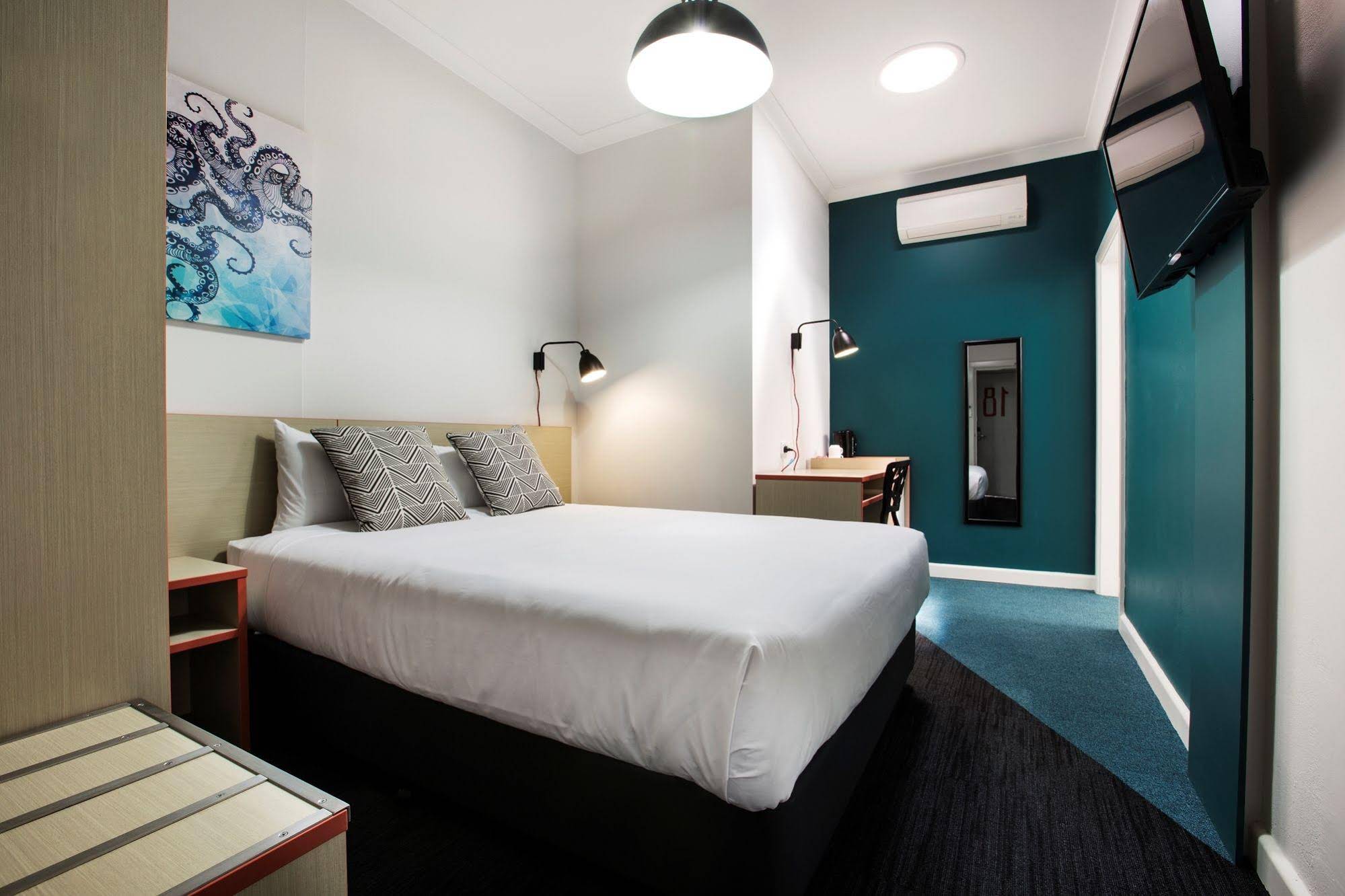 Greenacre Hotel