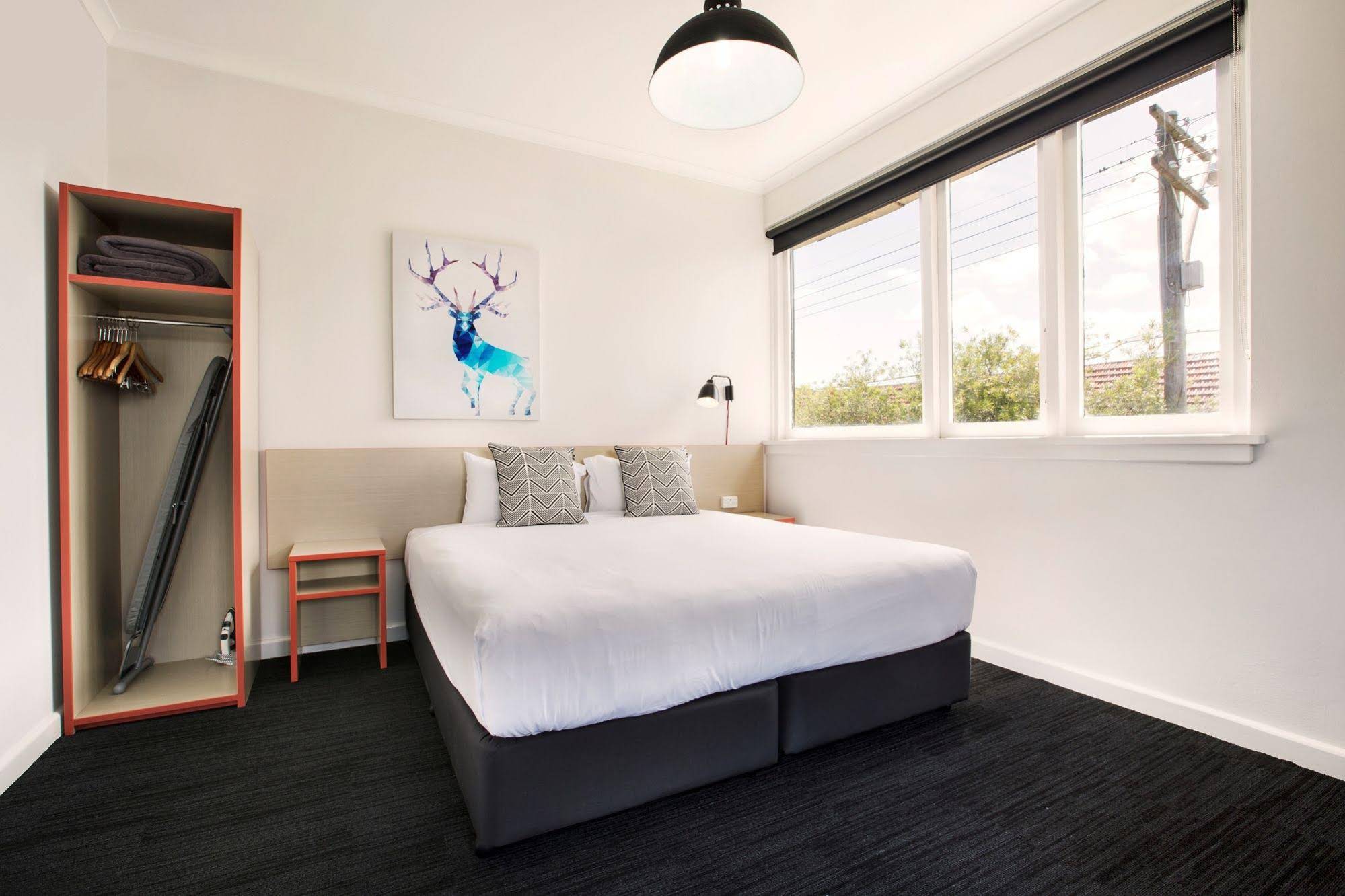 Greenacre Hotel