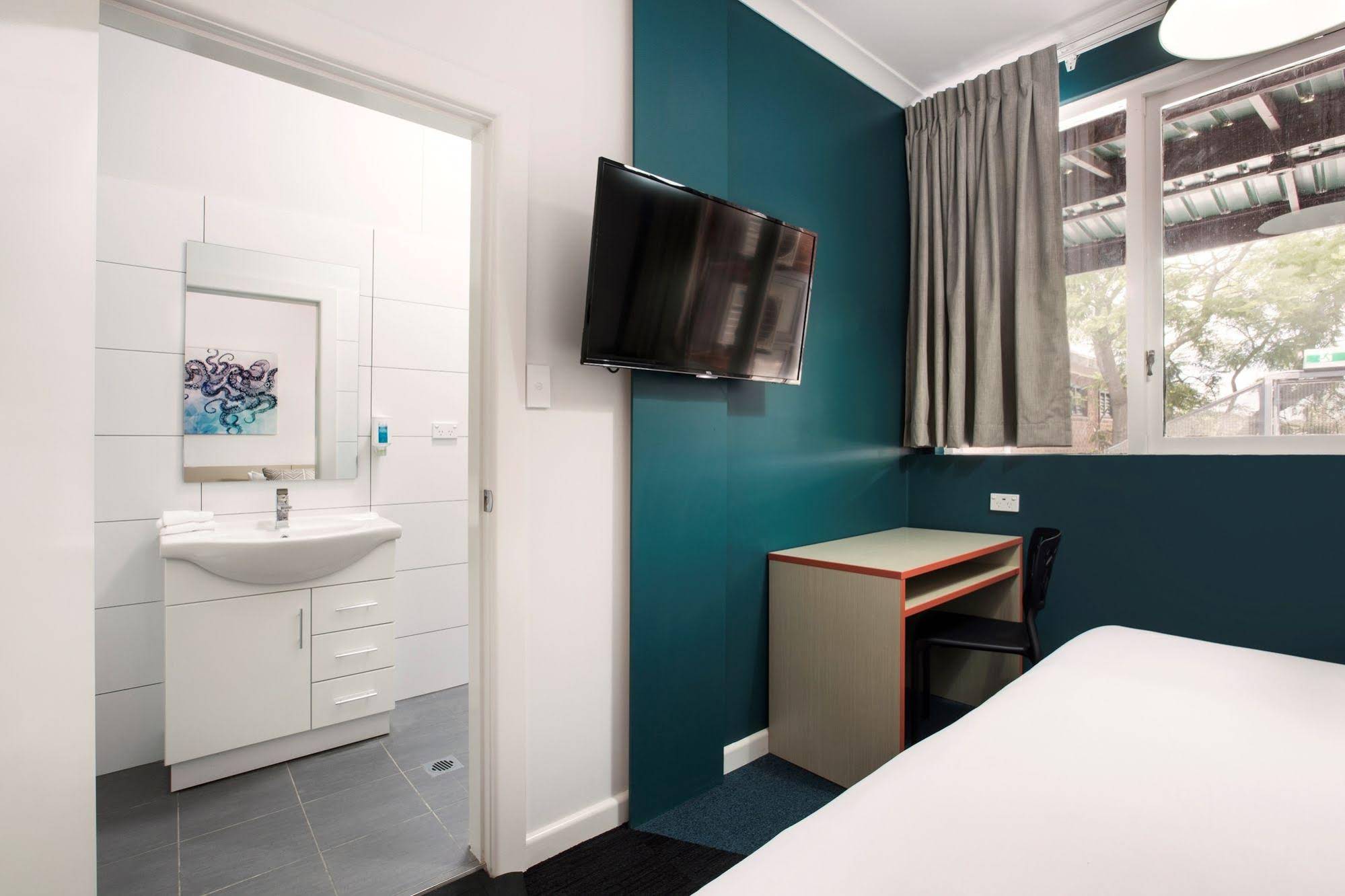 Greenacre Hotel