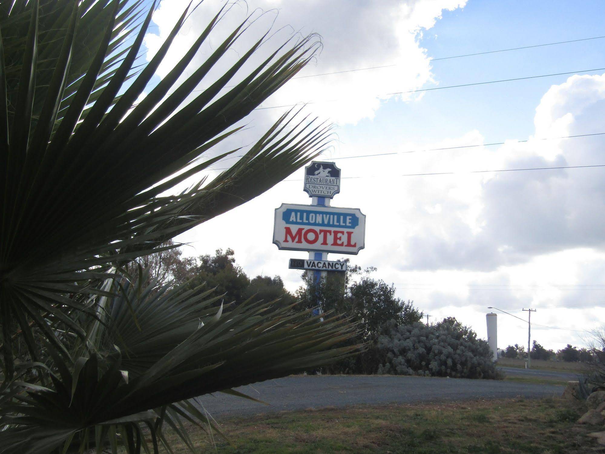 Allonville Motel