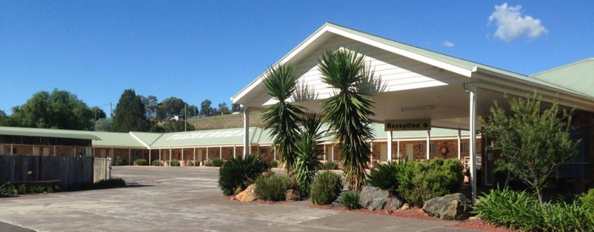 Tuckerbox Motor Inn