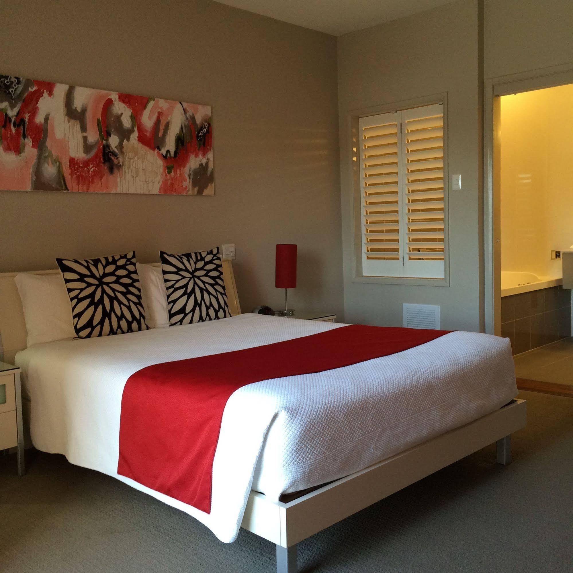 Chaucer Palms Boutique B&B