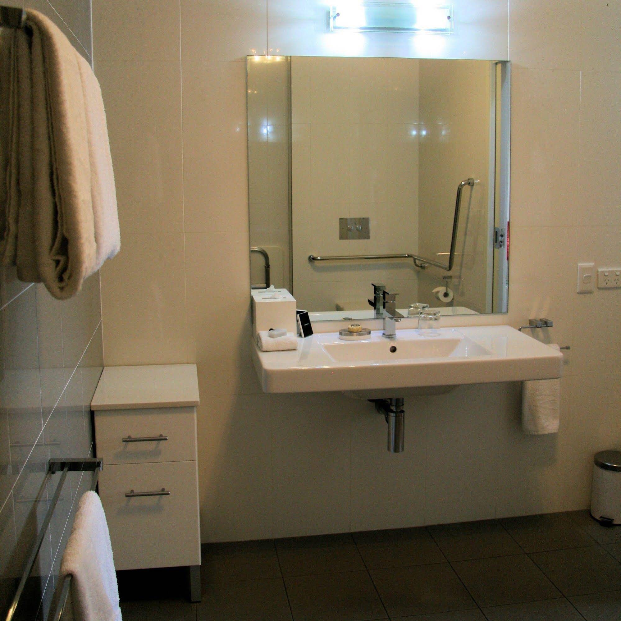 Chaucer Palms Boutique B&B