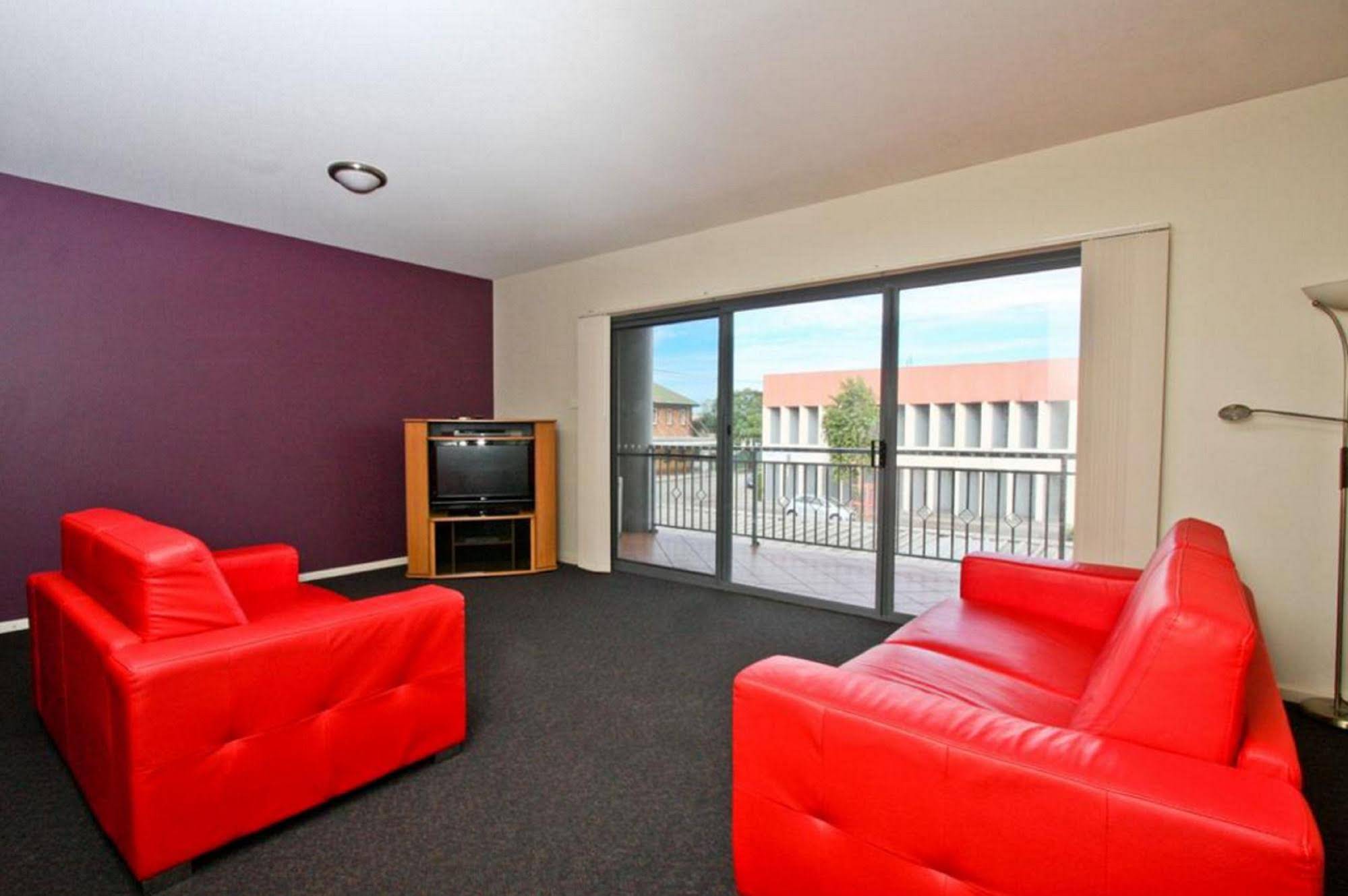 Cosmopolitan Apartments