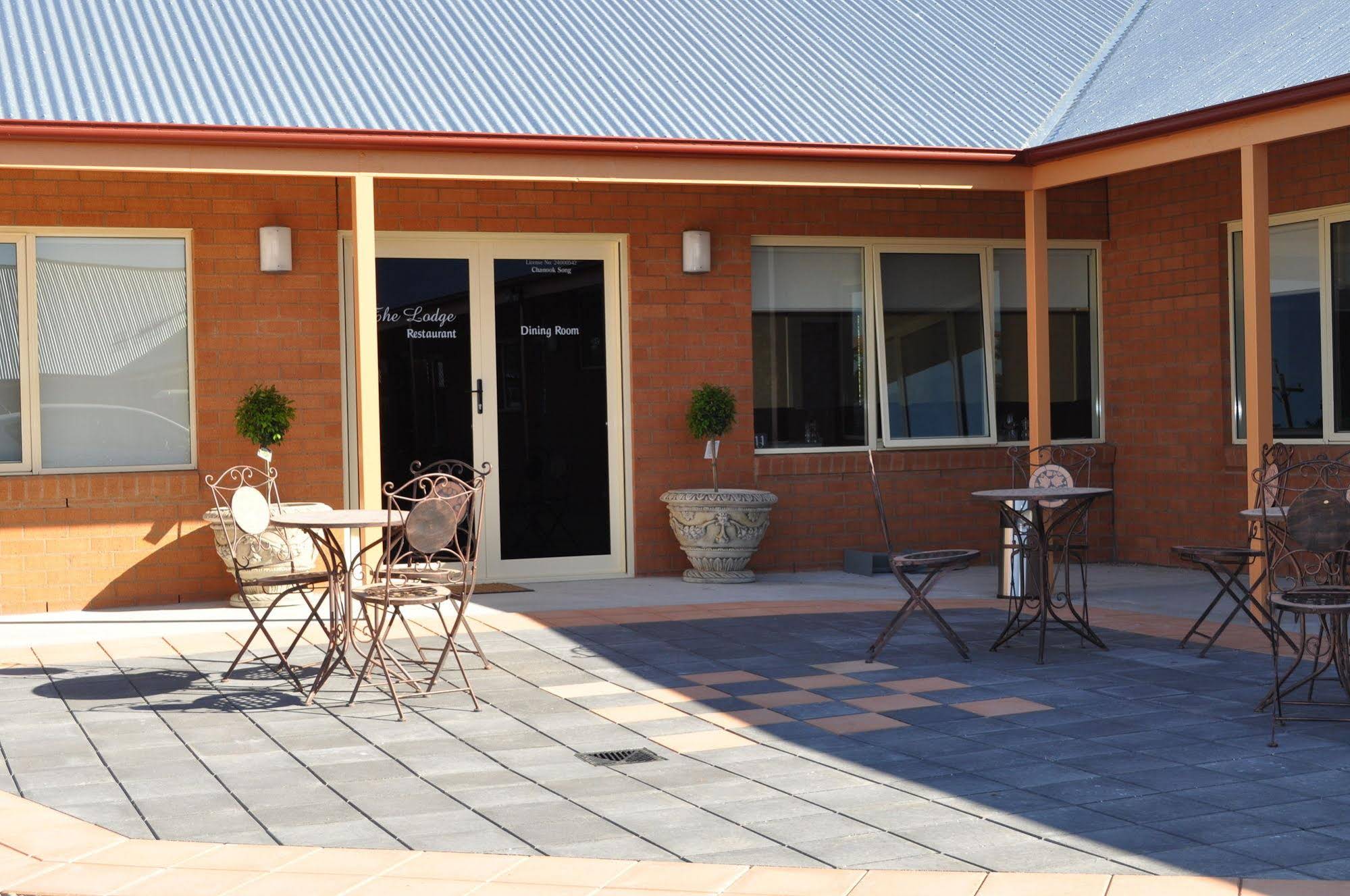 Bishop's Lodge Motor Inn