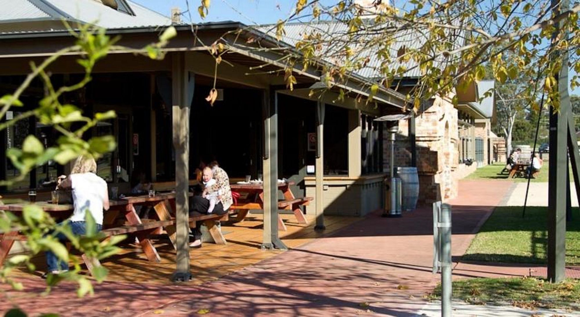 Potters Hotel & Brewery