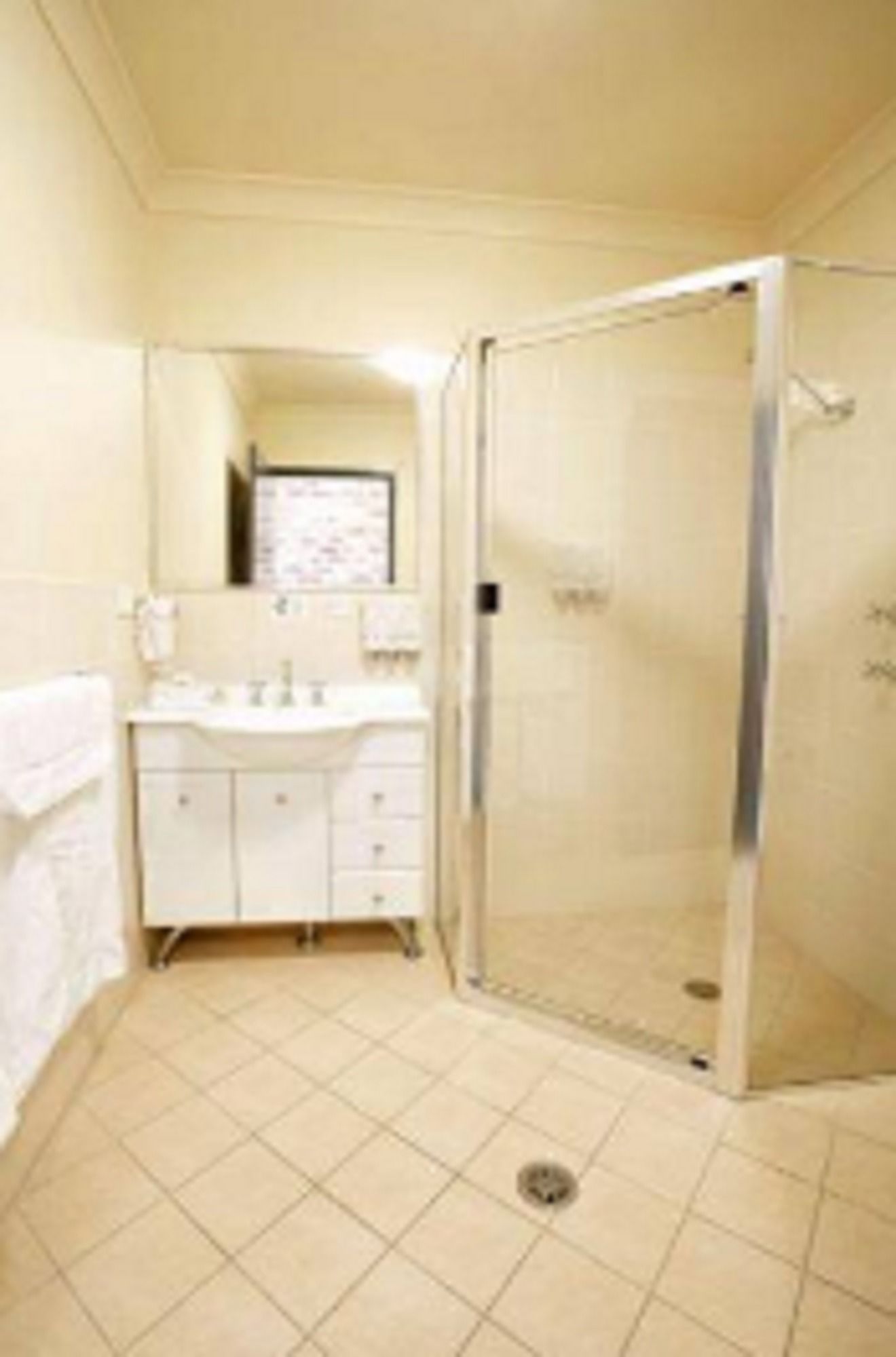 Potters Hotel & Brewery