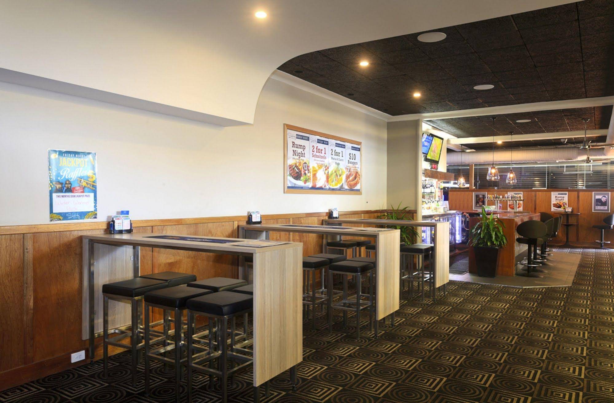 Shortland Hotel