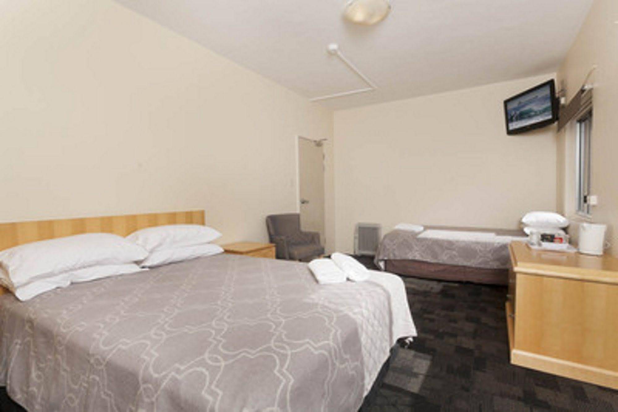 Shortland Hotel