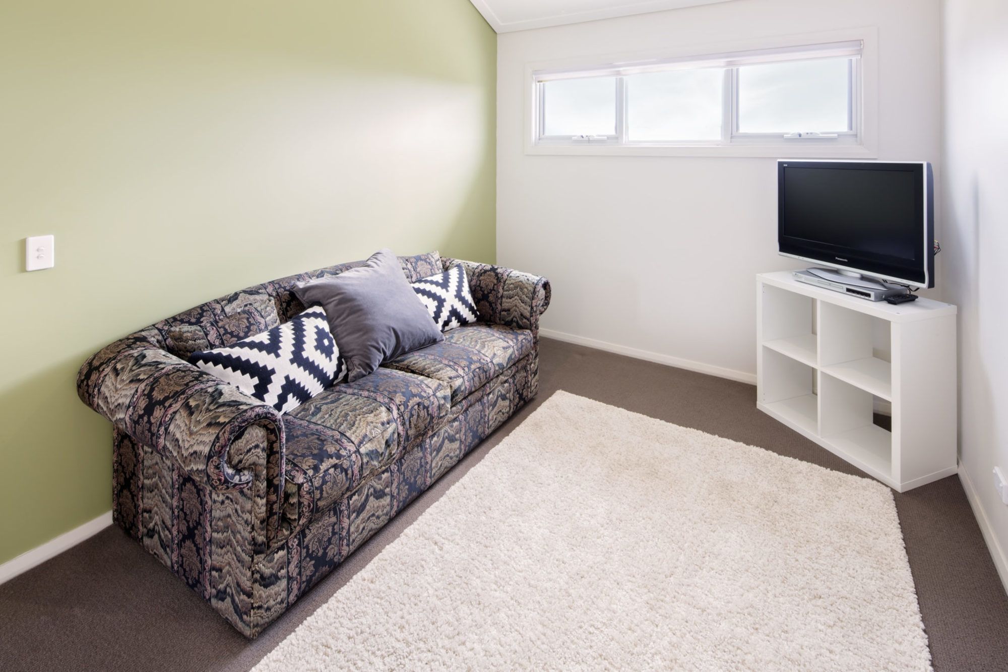 Alpine Snow Angels Retreat Luxurious Snowy Mountains Living