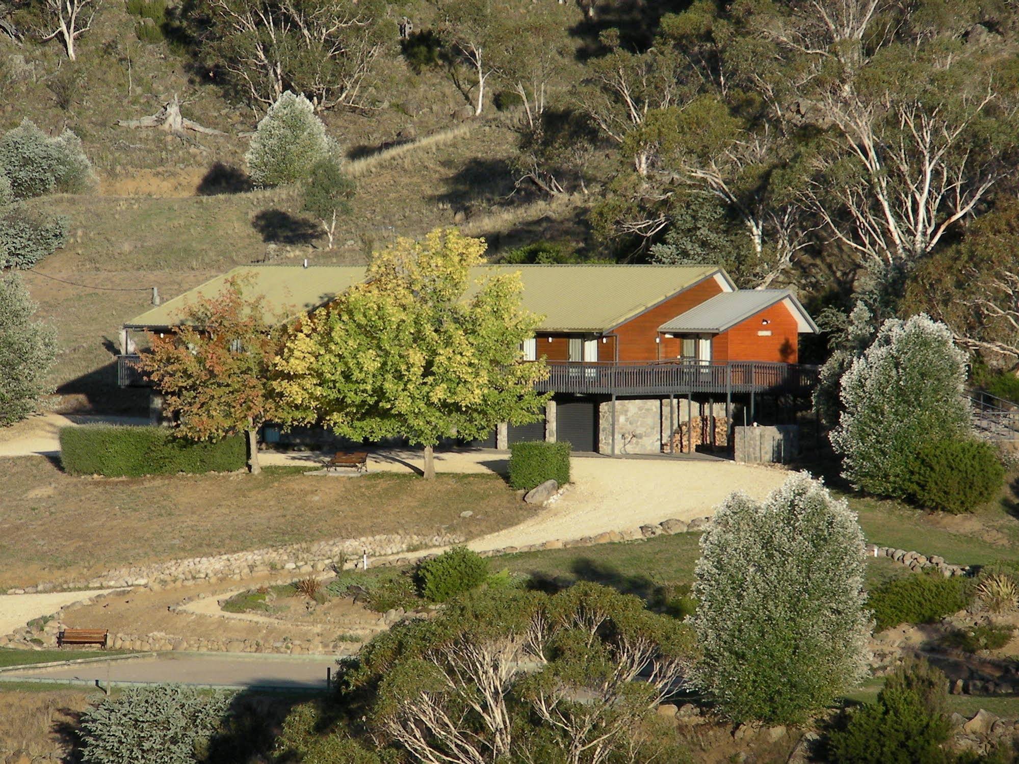 Mowamba River Lodge